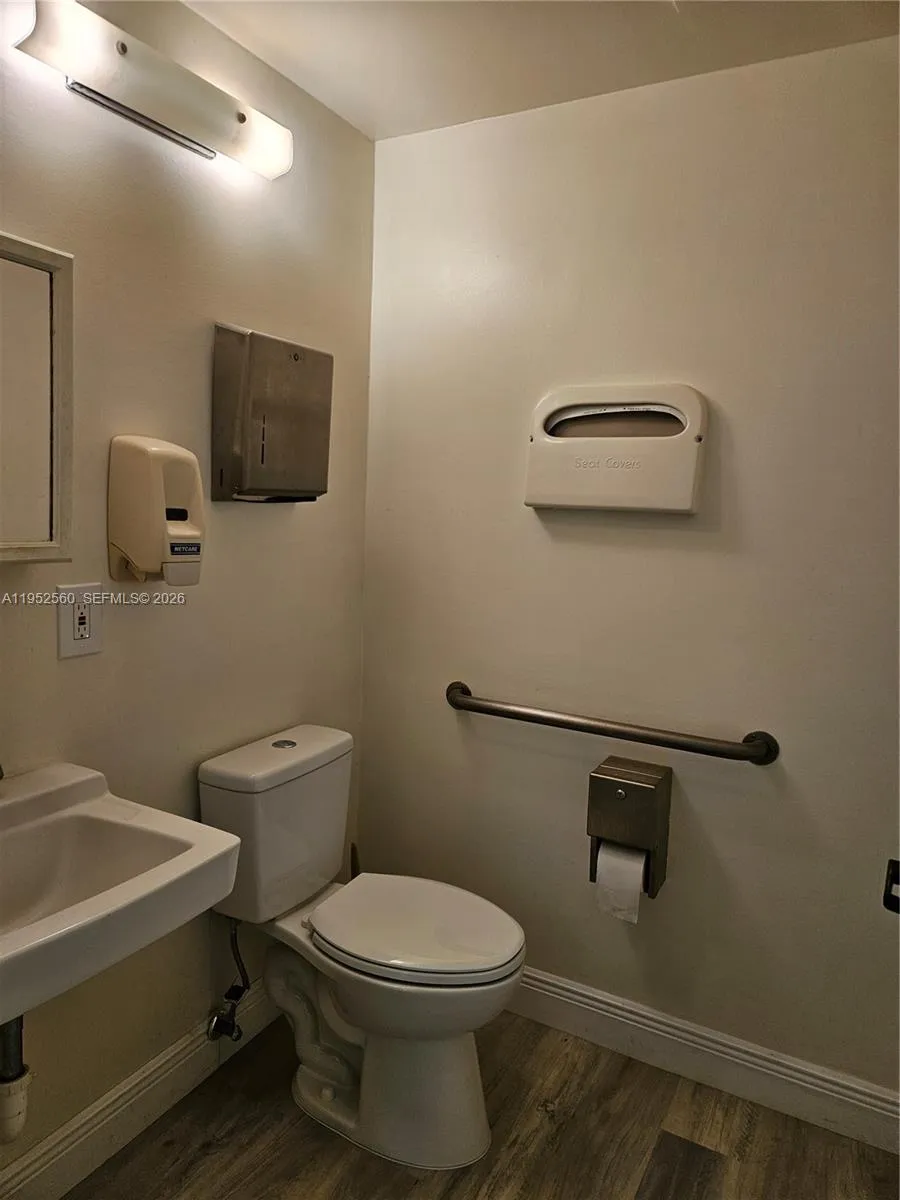 8890 W Oakland Park Blvd M, Sunrise, Florida 33351, Sunrise, Florida 33351, ,Commercial Lease,For Rent,8890 W Oakland Park Blvd M, Sunrise, Florida 33351,A11952560