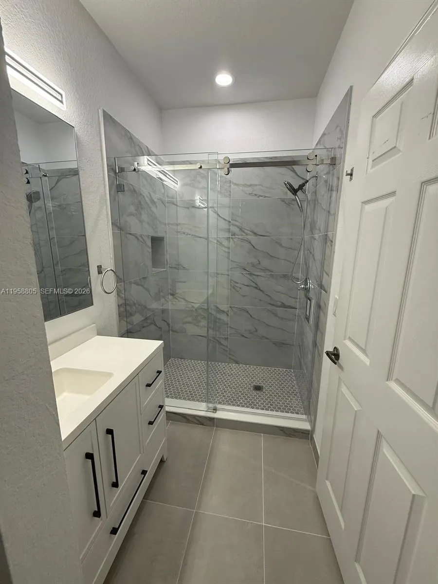 11603 Nw 89th St 215, Doral, Florida 33178, Doral, Florida 33178, 2 Bedrooms Bedrooms, ,2 BathroomsBathrooms,Residential Lease,For Rent,11603 Nw 89th St 215, Doral, Florida 33178,A11958805