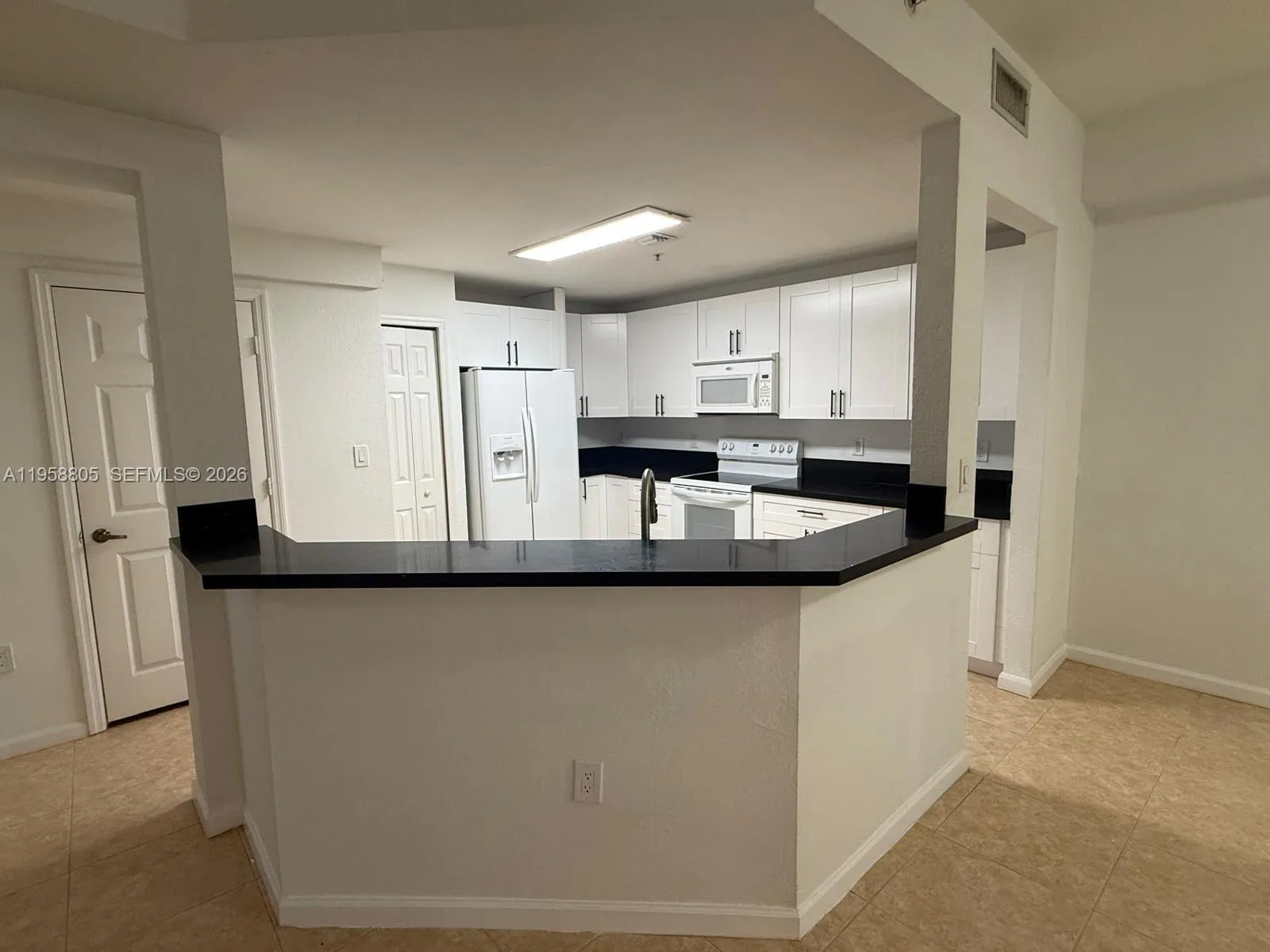 11603 Nw 89th St 215, Doral, Florida 33178, Doral, Florida 33178, 2 Bedrooms Bedrooms, ,2 BathroomsBathrooms,Residential Lease,For Rent,11603 Nw 89th St 215, Doral, Florida 33178,A11958805