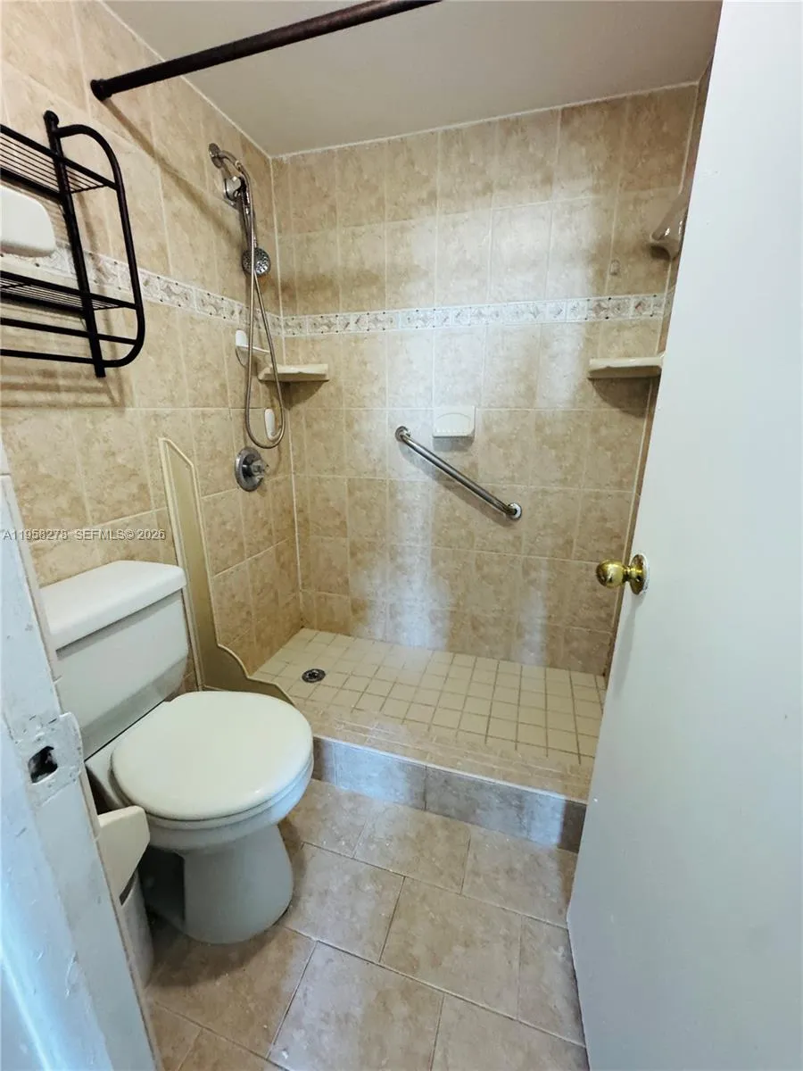 1101 Sw 122nd Ave 302, Miami, Florida 33184, Miami, Florida 33184, 2 Bedrooms Bedrooms, ,2 BathroomsBathrooms,Residential Lease,For Rent,1101 Sw 122nd Ave 302, Miami, Florida 33184,A11958278