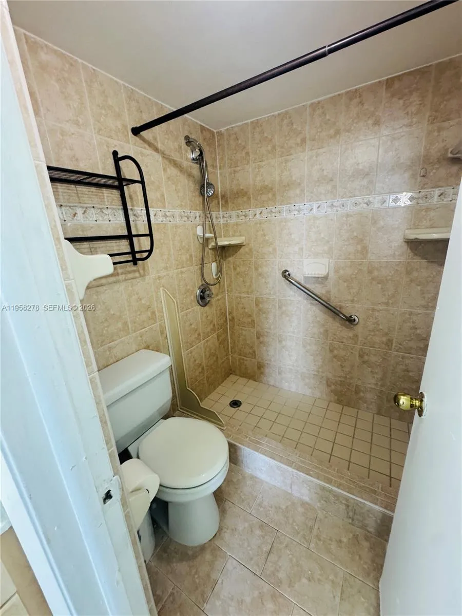 1101 Sw 122nd Ave 302, Miami, Florida 33184, Miami, Florida 33184, 2 Bedrooms Bedrooms, ,2 BathroomsBathrooms,Residential Lease,For Rent,1101 Sw 122nd Ave 302, Miami, Florida 33184,A11958278