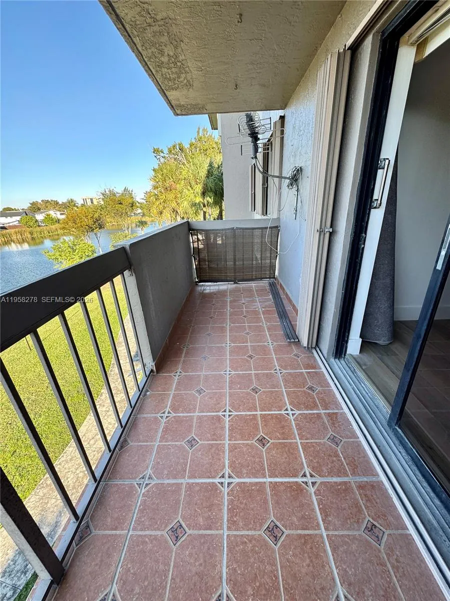 1101 Sw 122nd Ave 302, Miami, Florida 33184, Miami, Florida 33184, 2 Bedrooms Bedrooms, ,2 BathroomsBathrooms,Residential Lease,For Rent,1101 Sw 122nd Ave 302, Miami, Florida 33184,A11958278