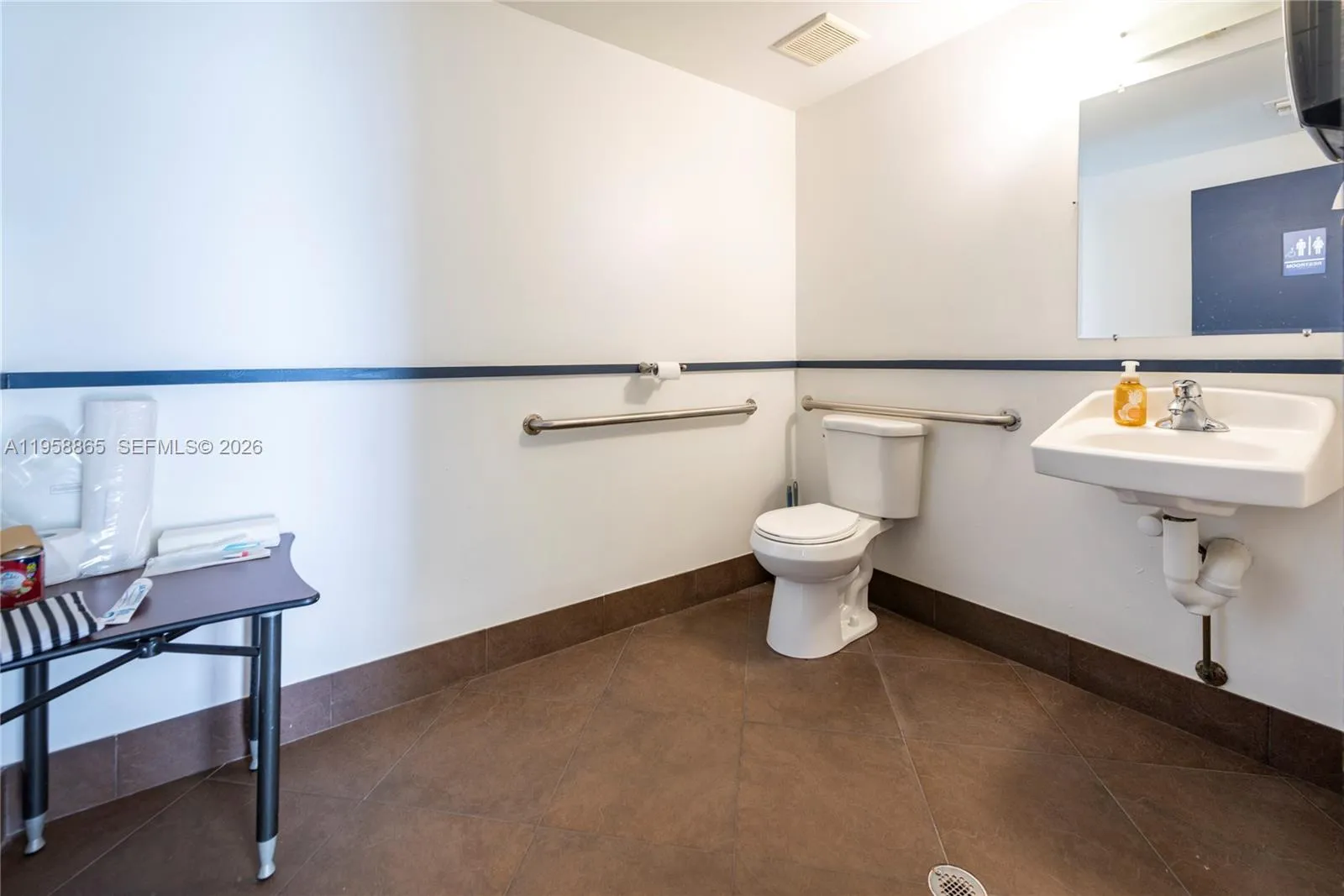 2980 W Oakland Park Blvd, Oakland Park, Florida 33, Oakland Park, Florida 33311, ,Commercial Lease,For Rent,2980 W Oakland Park Blvd, Oakland Park, Florida 33,A11958865