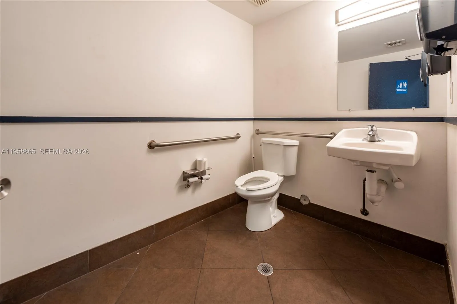 2980 W Oakland Park Blvd, Oakland Park, Florida 33, Oakland Park, Florida 33311, ,Commercial Lease,For Rent,2980 W Oakland Park Blvd, Oakland Park, Florida 33,A11958865