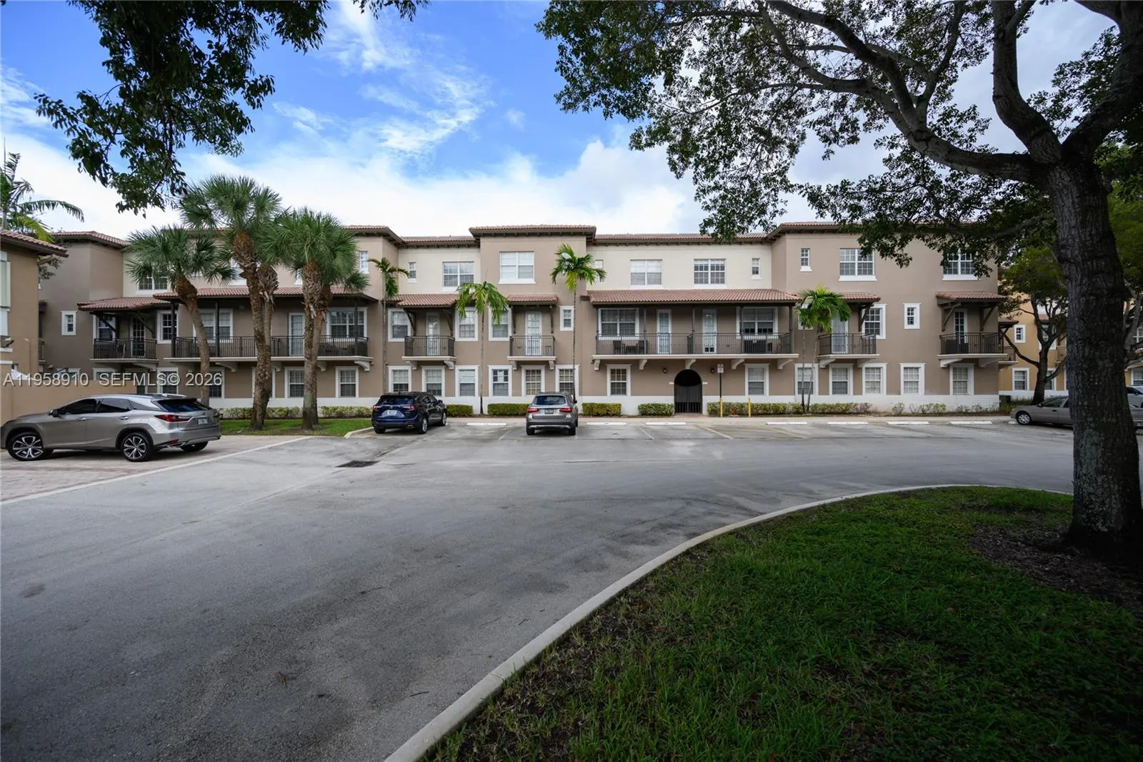 430 Sw 147th Ave 5015, Pembroke Pines, Florida 330, Pembroke Pines, Florida 33027, 3 Bedrooms Bedrooms, ,3 BathroomsBathrooms,Residential Lease,For Rent,430 Sw 147th Ave 5015, Pembroke Pines, Florida 330,A11958910