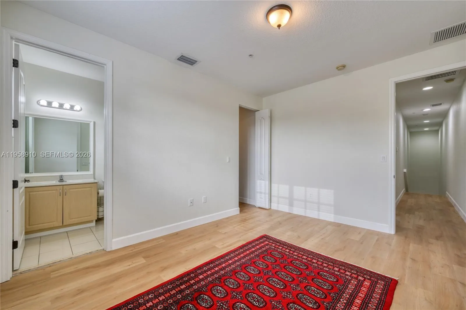 3rd floor hallway to bedroom