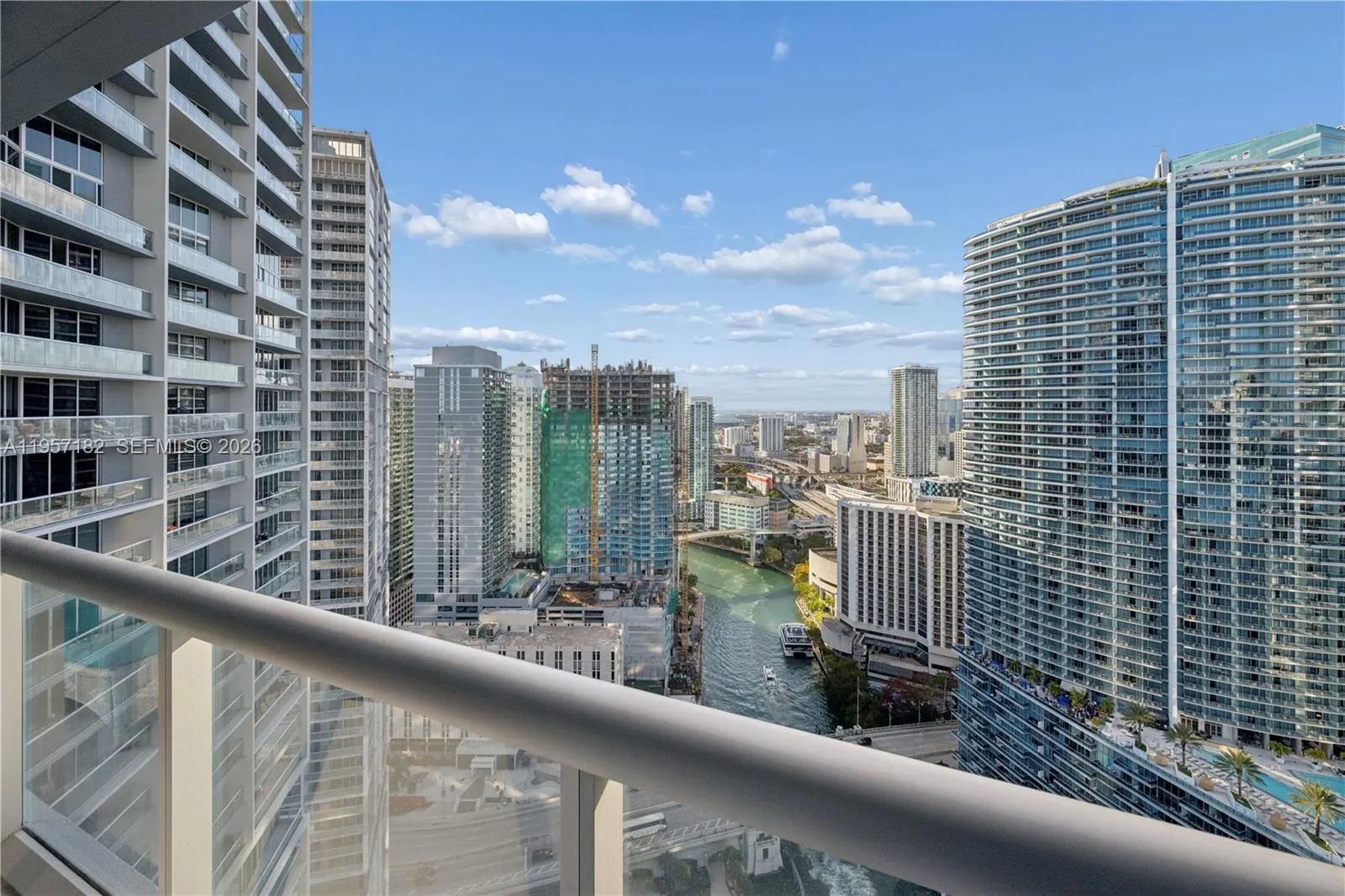465 Brickell Ave 3804, Miami, Florida 33131, Miami, Florida 33131, 1 Bedroom Bedrooms, ,1 BathroomBathrooms,Residential,For Sale,465 Brickell Ave 3804, Miami, Florida 33131,A11957182