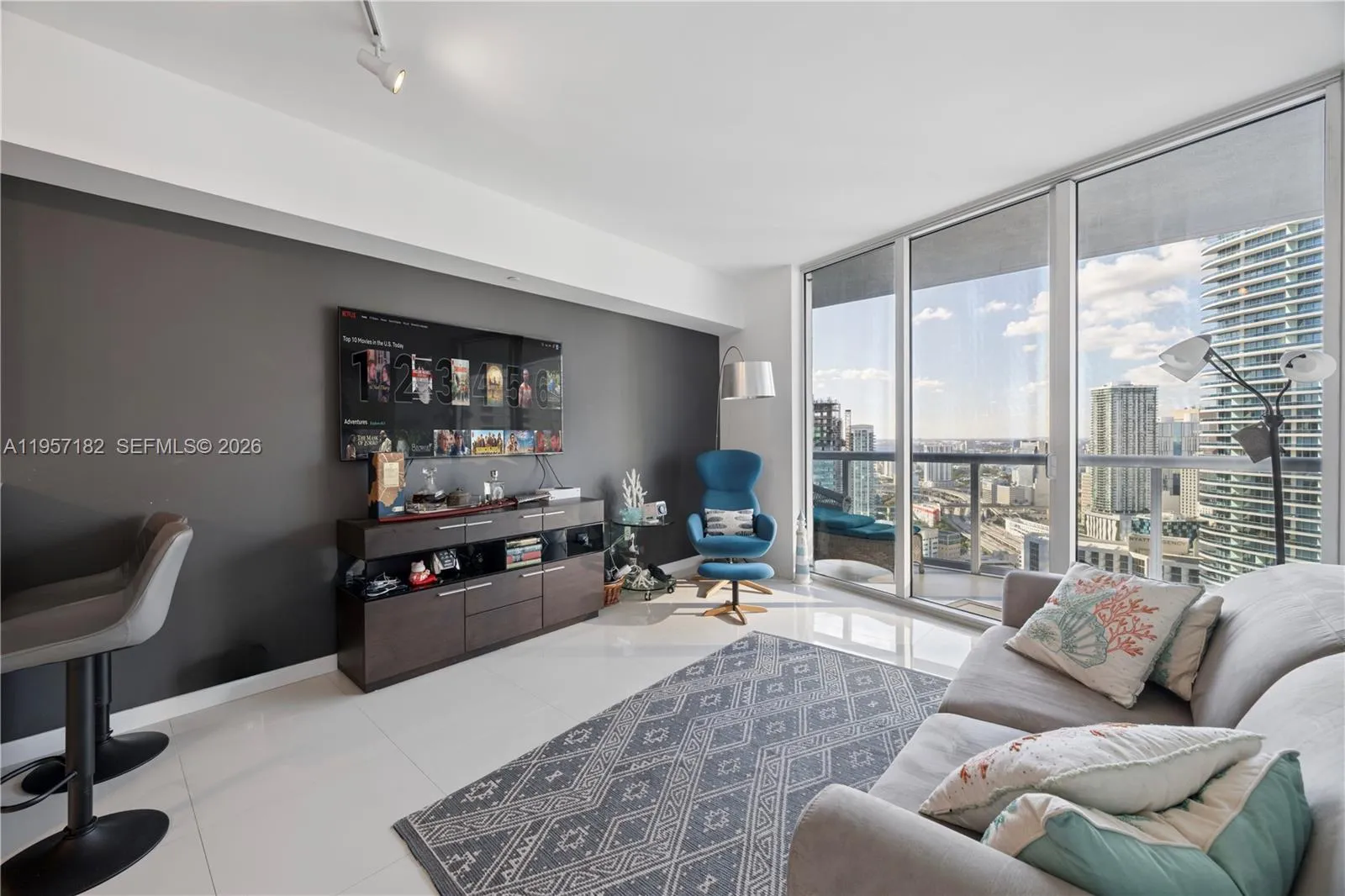 465 Brickell Ave 3804, Miami, Florida 33131, Miami, Florida 33131, 1 Bedroom Bedrooms, ,1 BathroomBathrooms,Residential,For Sale,465 Brickell Ave 3804, Miami, Florida 33131,A11957182