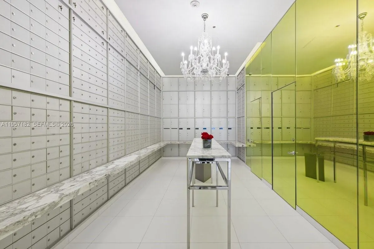 465 Brickell Ave 3804, Miami, Florida 33131, Miami, Florida 33131, 1 Bedroom Bedrooms, ,1 BathroomBathrooms,Residential,For Sale,465 Brickell Ave 3804, Miami, Florida 33131,A11957182