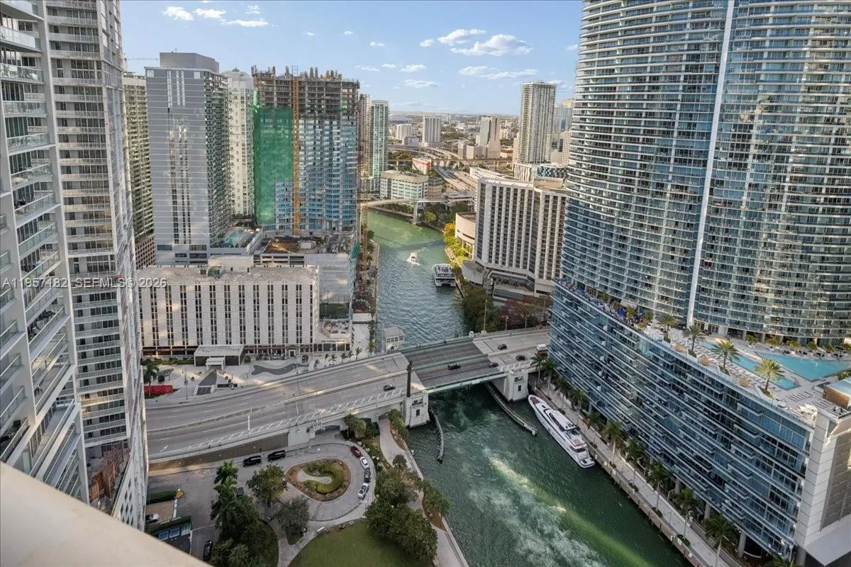 465 Brickell Ave 3804, Miami, Florida 33131, Miami, Florida 33131, 1 Bedroom Bedrooms, ,1 BathroomBathrooms,Residential,For Sale,465 Brickell Ave 3804, Miami, Florida 33131,A11957182