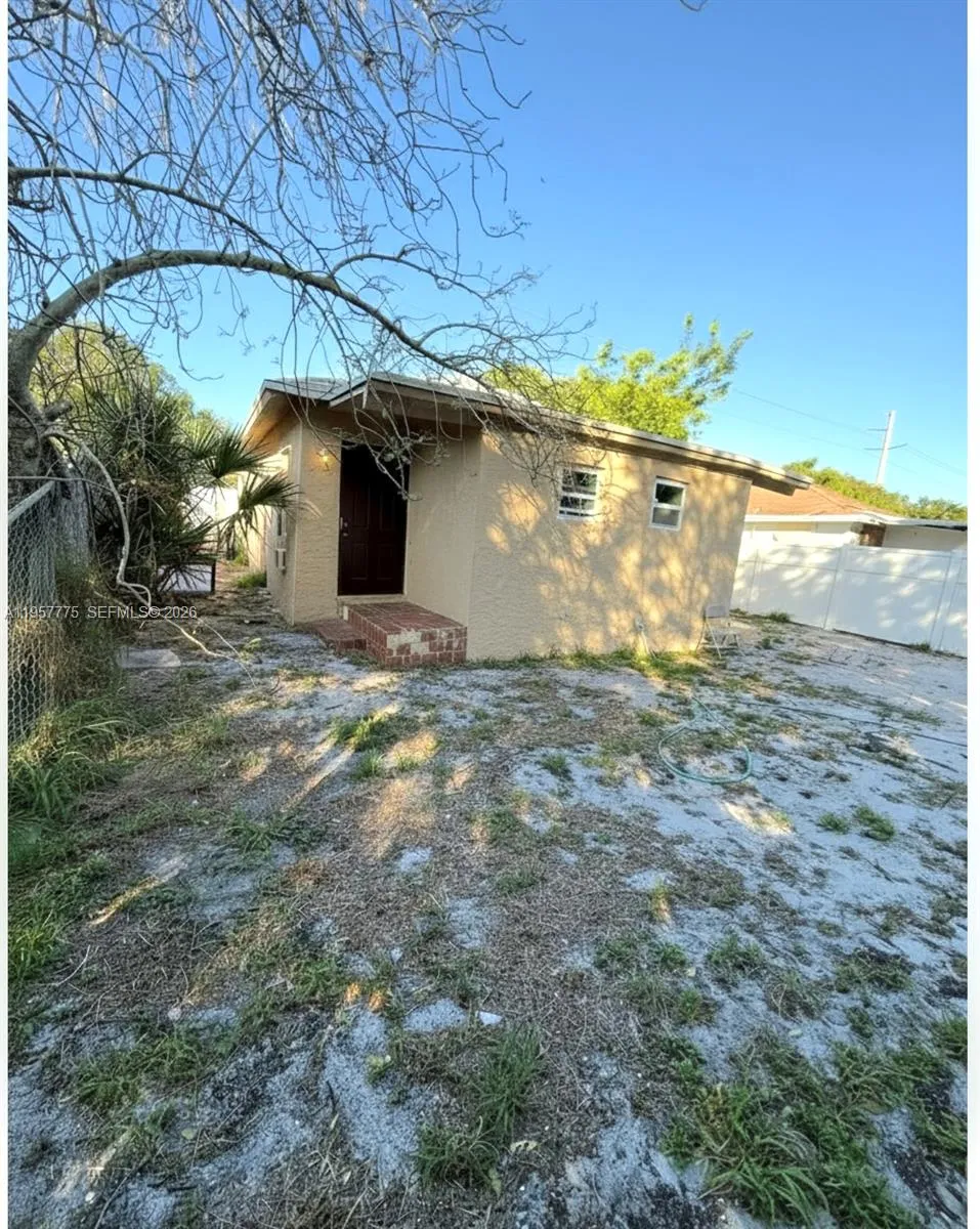 338 Sw 1st Ter, Deerfield Beach, Florida 33441, Deerfield Beach, Florida 33441, ,Residential Income,For Sale,338 Sw 1st Ter, Deerfield Beach, Florida 33441,A11957775