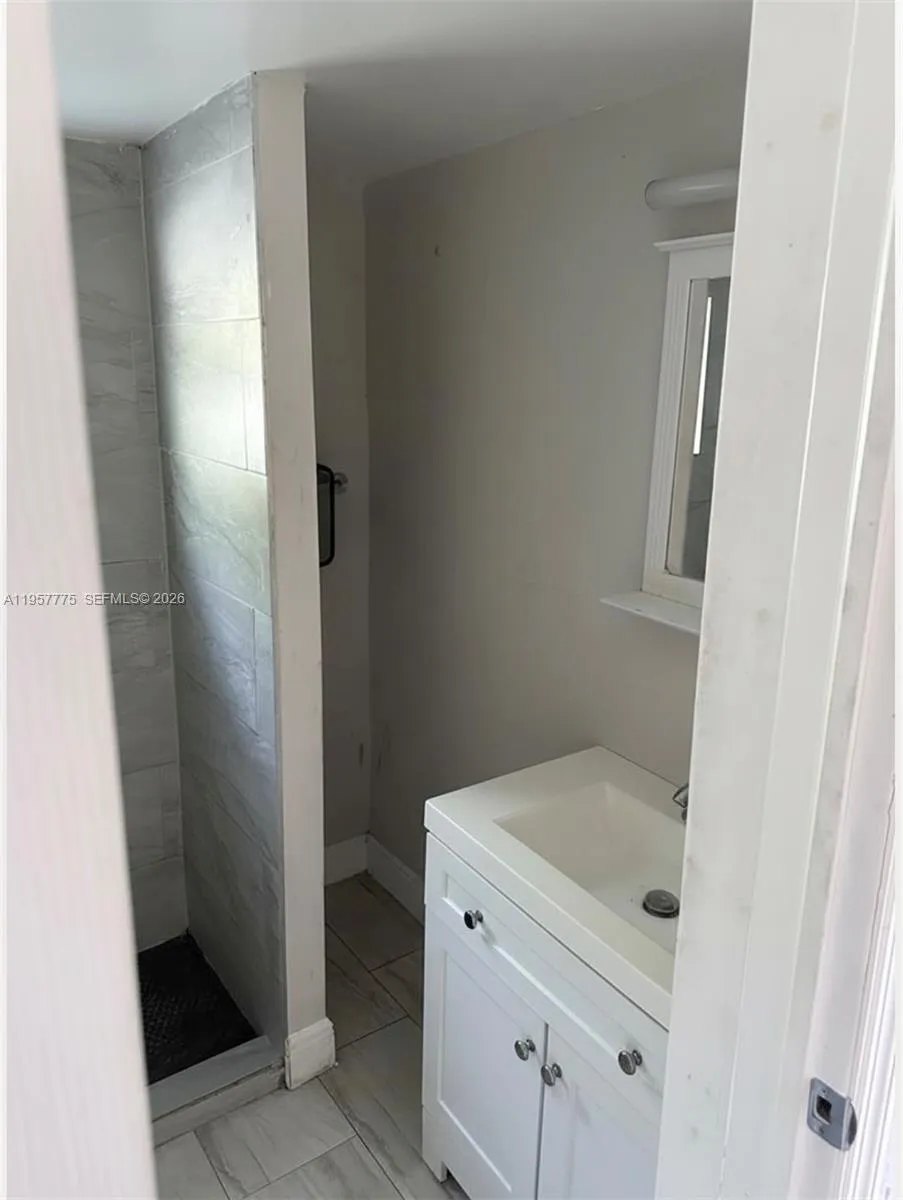 338 Sw 1st Ter, Deerfield Beach, Florida 33441, Deerfield Beach, Florida 33441, ,Residential Income,For Sale,338 Sw 1st Ter, Deerfield Beach, Florida 33441,A11957775