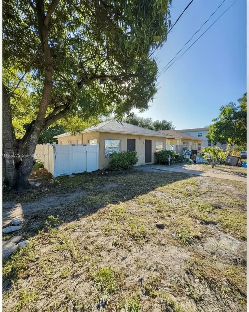 338 Sw 1st Ter, Deerfield Beach, Florida 33441, Deerfield Beach, Florida 33441, ,Residential Income,For Sale,338 Sw 1st Ter, Deerfield Beach, Florida 33441,A11957775