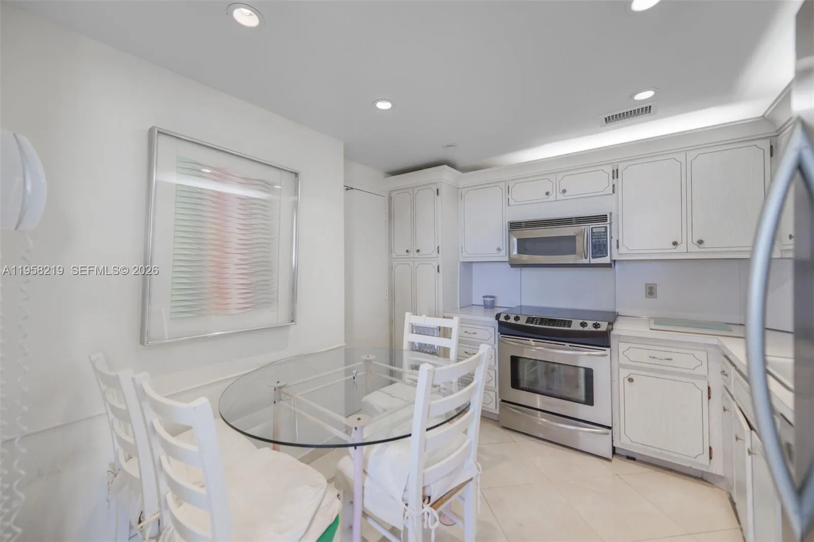 1965 S Ocean Dr 12r, Hallandale Beach, Florida 330, Hallandale Beach, Florida 33009, 2 Bedrooms Bedrooms, ,2 BathroomsBathrooms,Residential,For Sale,1965 S Ocean Dr 12r, Hallandale Beach, Florida 330,A11958219