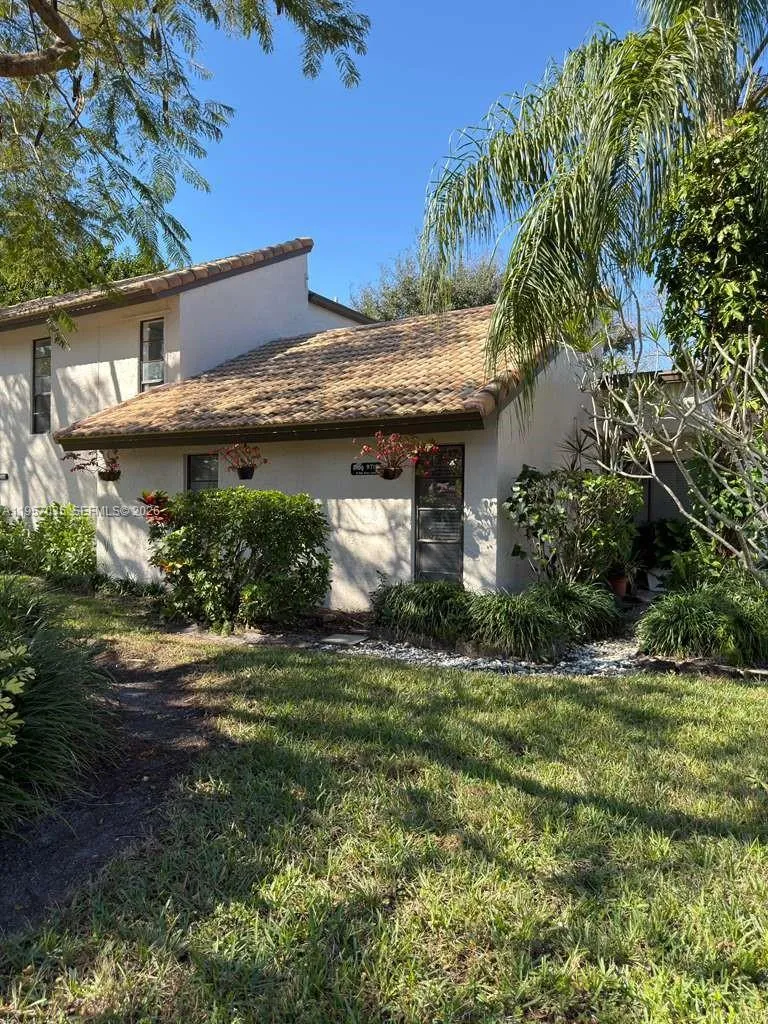 9719 N New River Canal Rd 308, Plantation, Florida, Plantation, Florida 33324, 3 Bedrooms Bedrooms, ,2 BathroomsBathrooms,Residential Lease,For Rent,9719 N New River Canal Rd 308, Plantation, Florida,A11957035 9719 N New River Canal Rd 308, Plantation, Florida, Plantation, Florida 33324, 3 Bedrooms Bedrooms, ,2 BathroomsBathrooms,Residential Lease,For Rent,9719 N New River Canal Rd 308, Plantation, Florida,A11957035