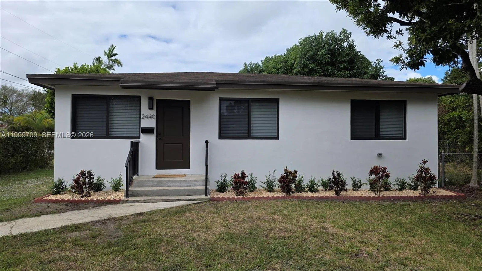 2440 Sw 64th Ave, Miami, Florida 33155, Miami, Florida 33155, 3 Bedrooms Bedrooms, ,1 BathroomBathrooms,Residential Lease,For Rent,2440 Sw 64th Ave, Miami, Florida 33155,A11955709
