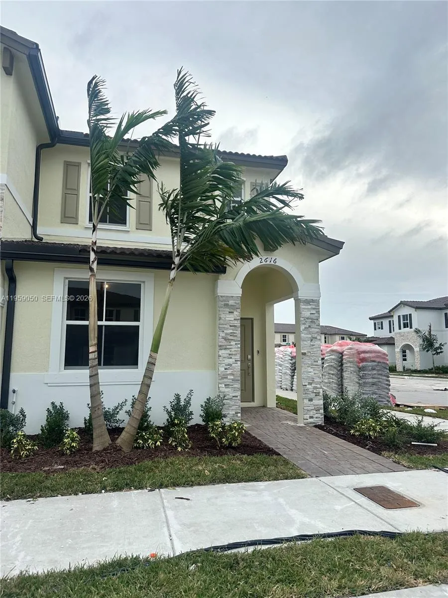 2616 Se 28th Dr, Homestead, Florida 33035, Homestead, Florida 33035, 3 Bedrooms Bedrooms, ,3 BathroomsBathrooms,Residential Lease,For Rent,2616 Se 28th Dr, Homestead, Florida 33035,A11959050