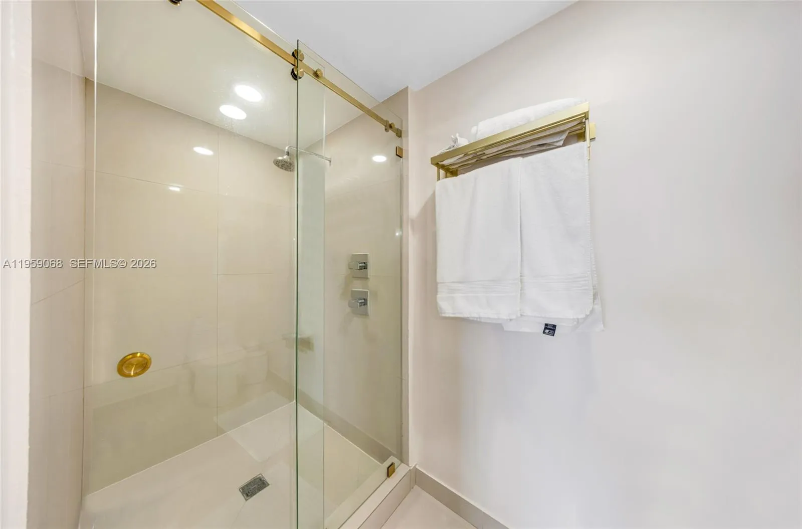 600 Ne 27th St 1004, Miami, Florida 33137, Miami, Florida 33137, 3 Bedrooms Bedrooms, ,3 BathroomsBathrooms,Residential,For Sale,600 Ne 27th St 1004, Miami, Florida 33137,A11959068