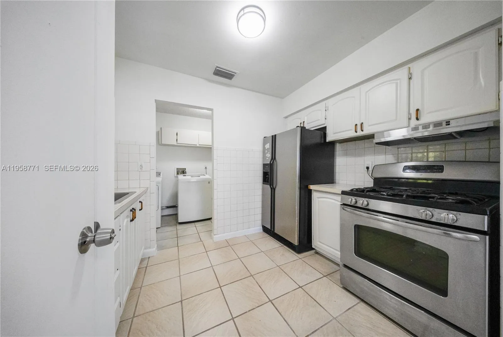 20120 Sw 112th Ct A, Miami, Florida 33189, Miami, Florida 33189, 2 Bedrooms Bedrooms, ,1 BathroomBathrooms,Residential Lease,For Rent,20120 Sw 112th Ct A, Miami, Florida 33189,A11958771