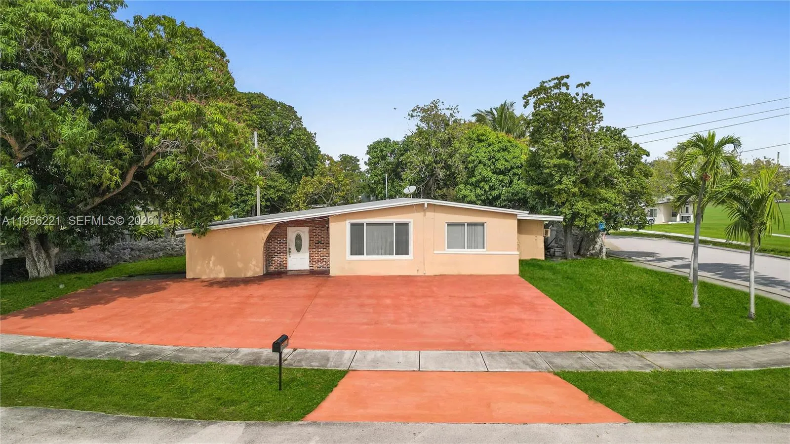 3920 Sw 32nd Ave, West Park, Florida 33023, West Park, Florida 33023, 3 Bedrooms Bedrooms, ,2 BathroomsBathrooms,Residential,For Sale,3920 Sw 32nd Ave, West Park, Florida 33023,A11956221