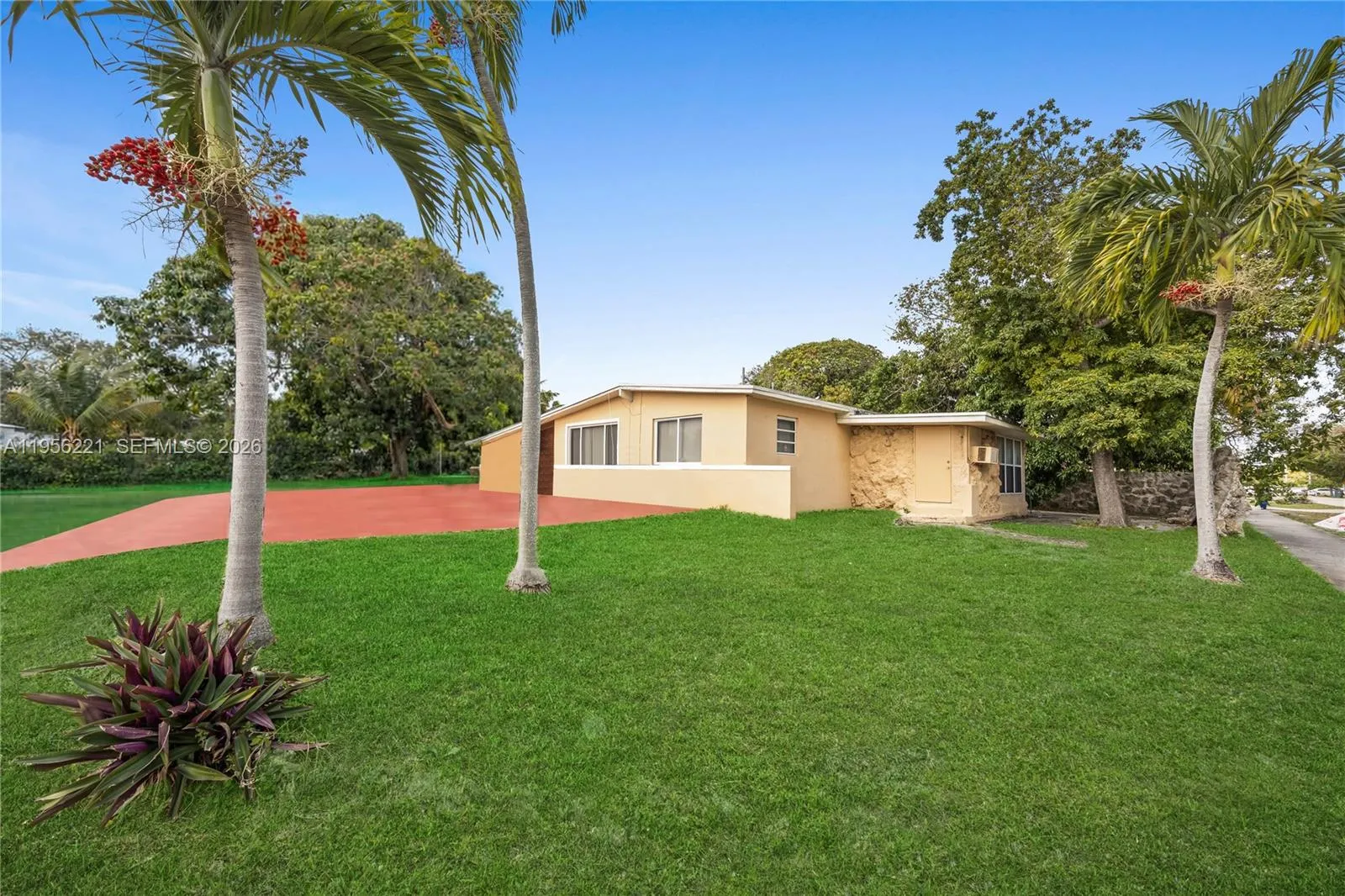 3920 Sw 32nd Ave, West Park, Florida 33023, West Park, Florida 33023, 3 Bedrooms Bedrooms, ,2 BathroomsBathrooms,Residential,For Sale,3920 Sw 32nd Ave, West Park, Florida 33023,A11956221