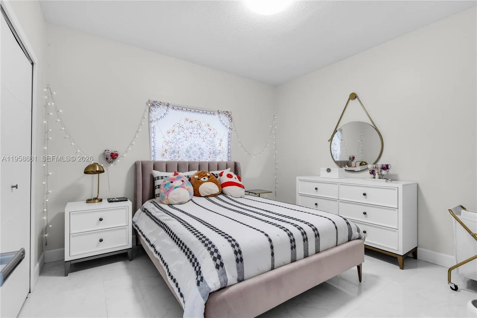 Third bedroom.