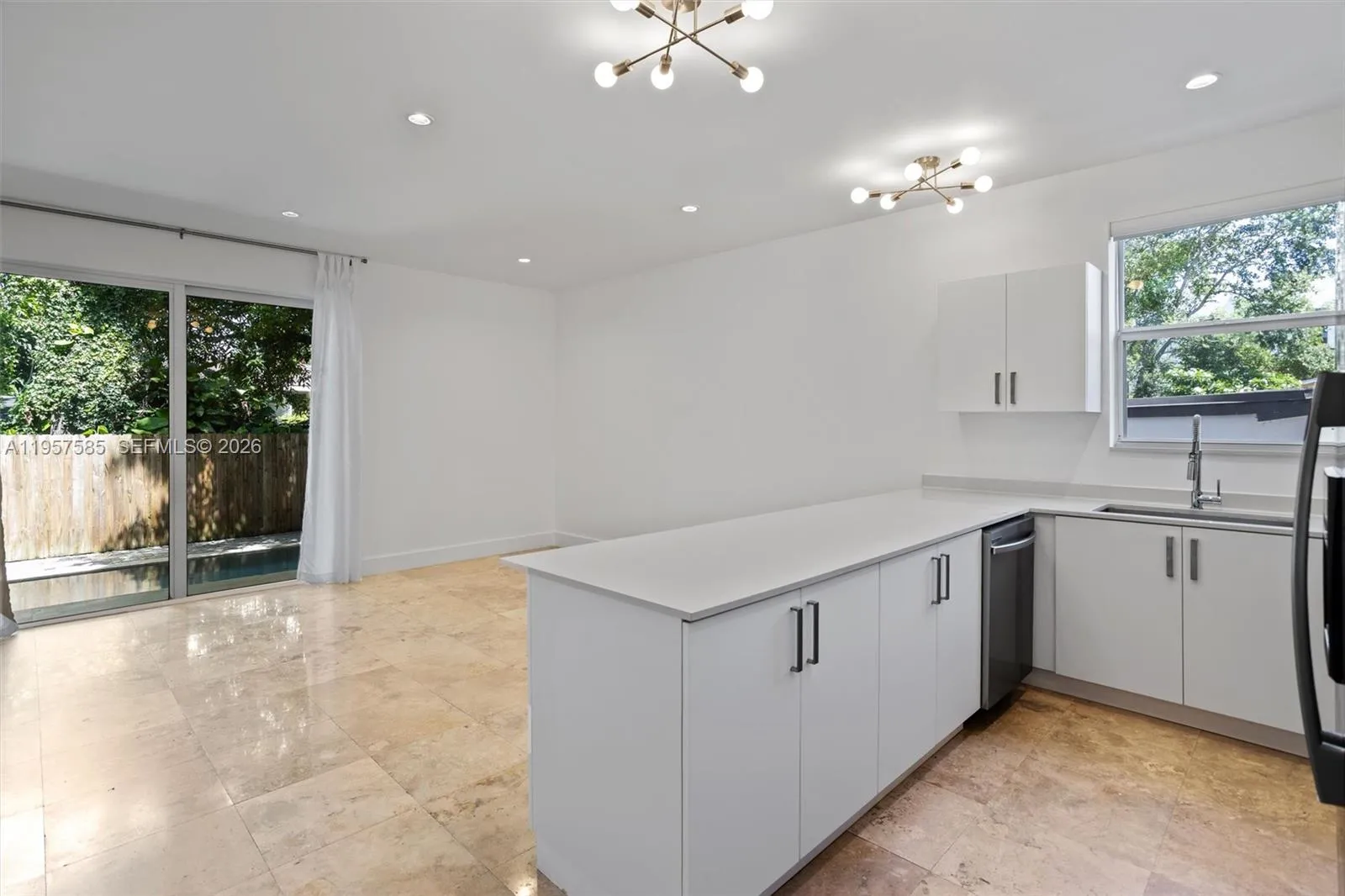 2784 Sw 34th Ave, Miami, Florida 33133, Miami, Florida 33133, 3 Bedrooms Bedrooms, ,3 BathroomsBathrooms,Residential,For Sale,2784 Sw 34th Ave, Miami, Florida 33133,A11957585