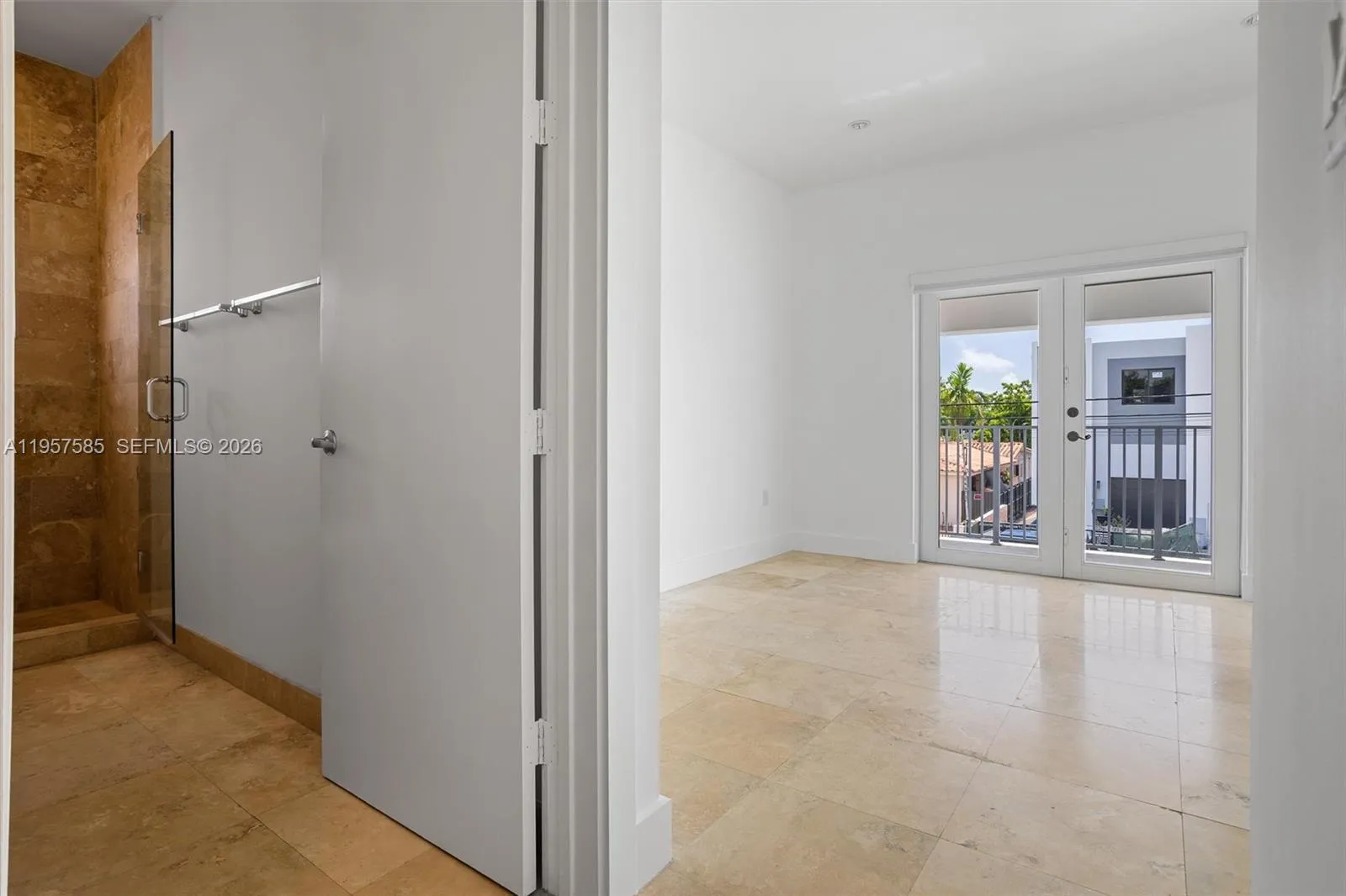 2784 Sw 34th Ave, Miami, Florida 33133, Miami, Florida 33133, 3 Bedrooms Bedrooms, ,3 BathroomsBathrooms,Residential,For Sale,2784 Sw 34th Ave, Miami, Florida 33133,A11957585