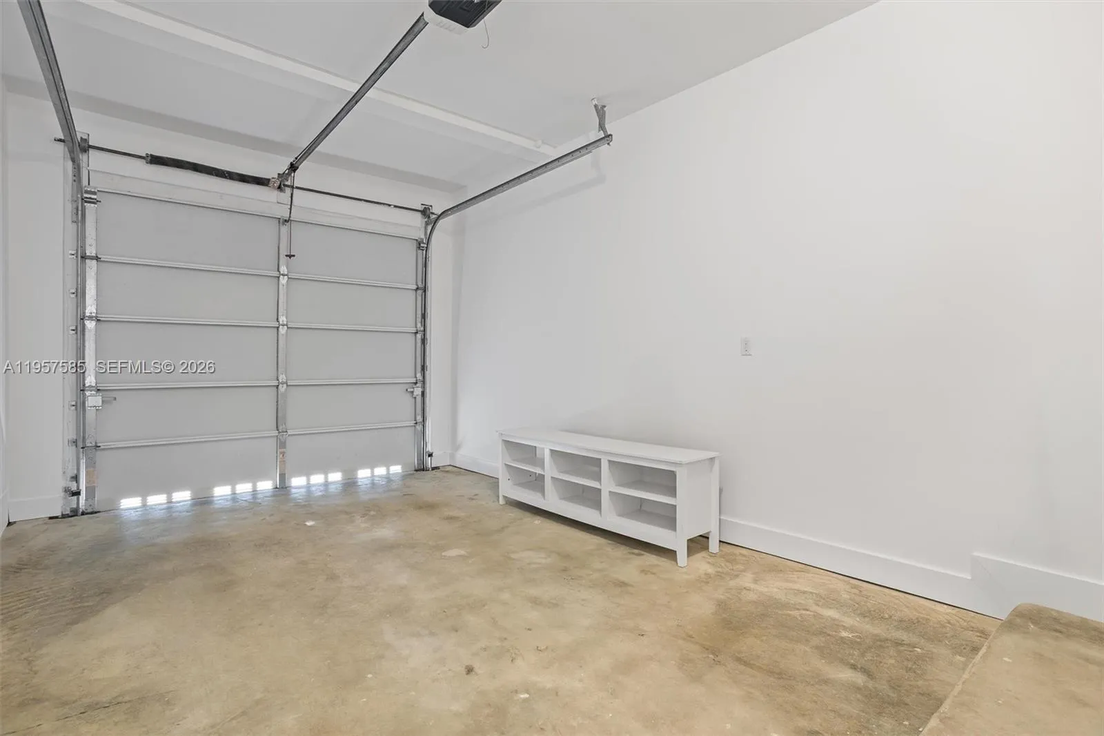 2784 Sw 34th Ave, Miami, Florida 33133, Miami, Florida 33133, 3 Bedrooms Bedrooms, ,3 BathroomsBathrooms,Residential,For Sale,2784 Sw 34th Ave, Miami, Florida 33133,A11957585