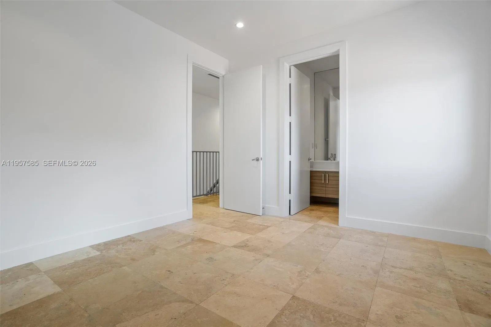 2784 Sw 34th Ave, Miami, Florida 33133, Miami, Florida 33133, 3 Bedrooms Bedrooms, ,3 BathroomsBathrooms,Residential,For Sale,2784 Sw 34th Ave, Miami, Florida 33133,A11957585