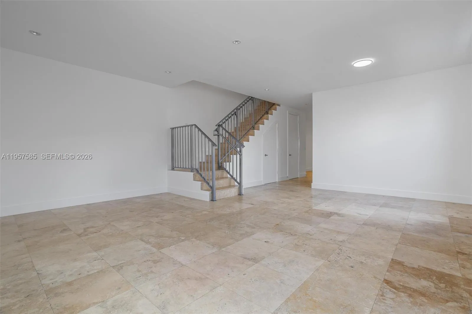 2784 Sw 34th Ave, Miami, Florida 33133, Miami, Florida 33133, 3 Bedrooms Bedrooms, ,3 BathroomsBathrooms,Residential,For Sale,2784 Sw 34th Ave, Miami, Florida 33133,A11957585