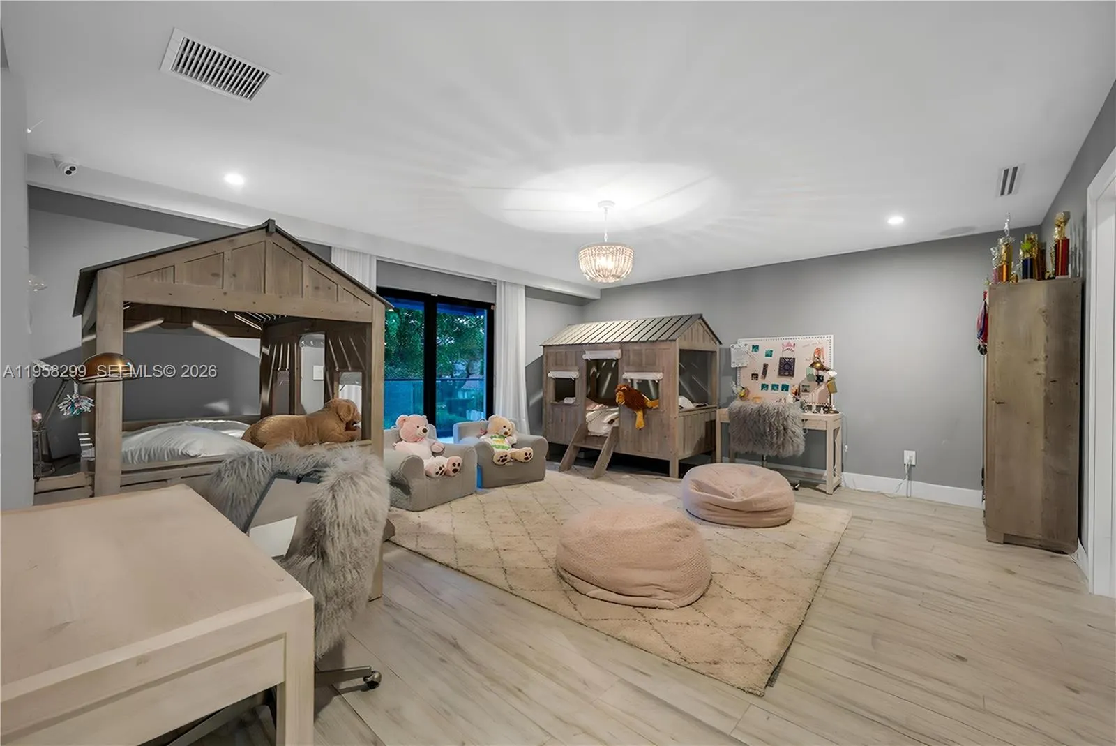 second bedroom