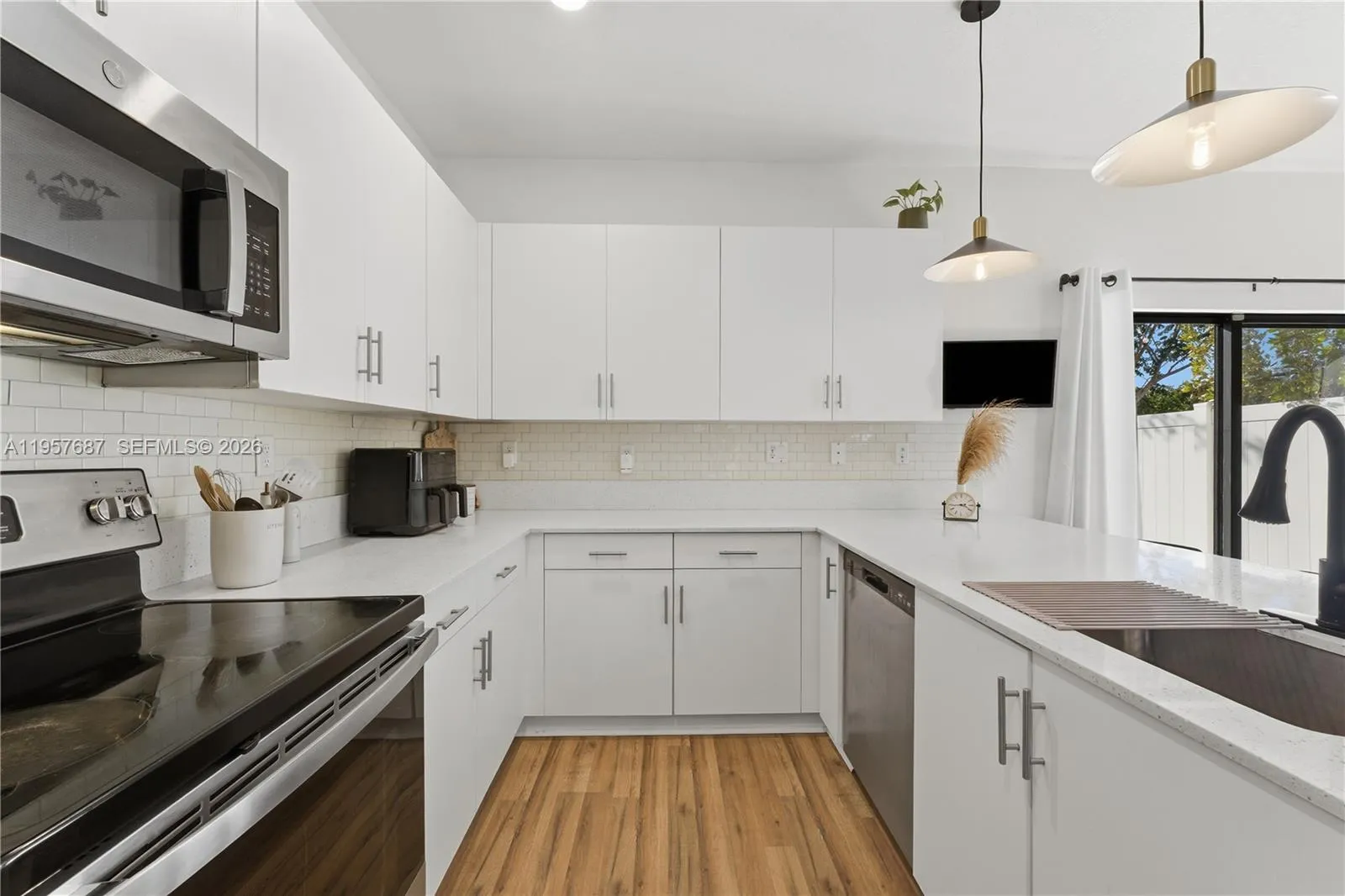 11456 W 33rd Way, Hialeah, Florida 33018, Hialeah, Florida 33018, 3 Bedrooms Bedrooms, 1 Room Rooms,3 BathroomsBathrooms,Residential,For Sale,11456 W 33rd Way, Hialeah, Florida 33018,A11957687