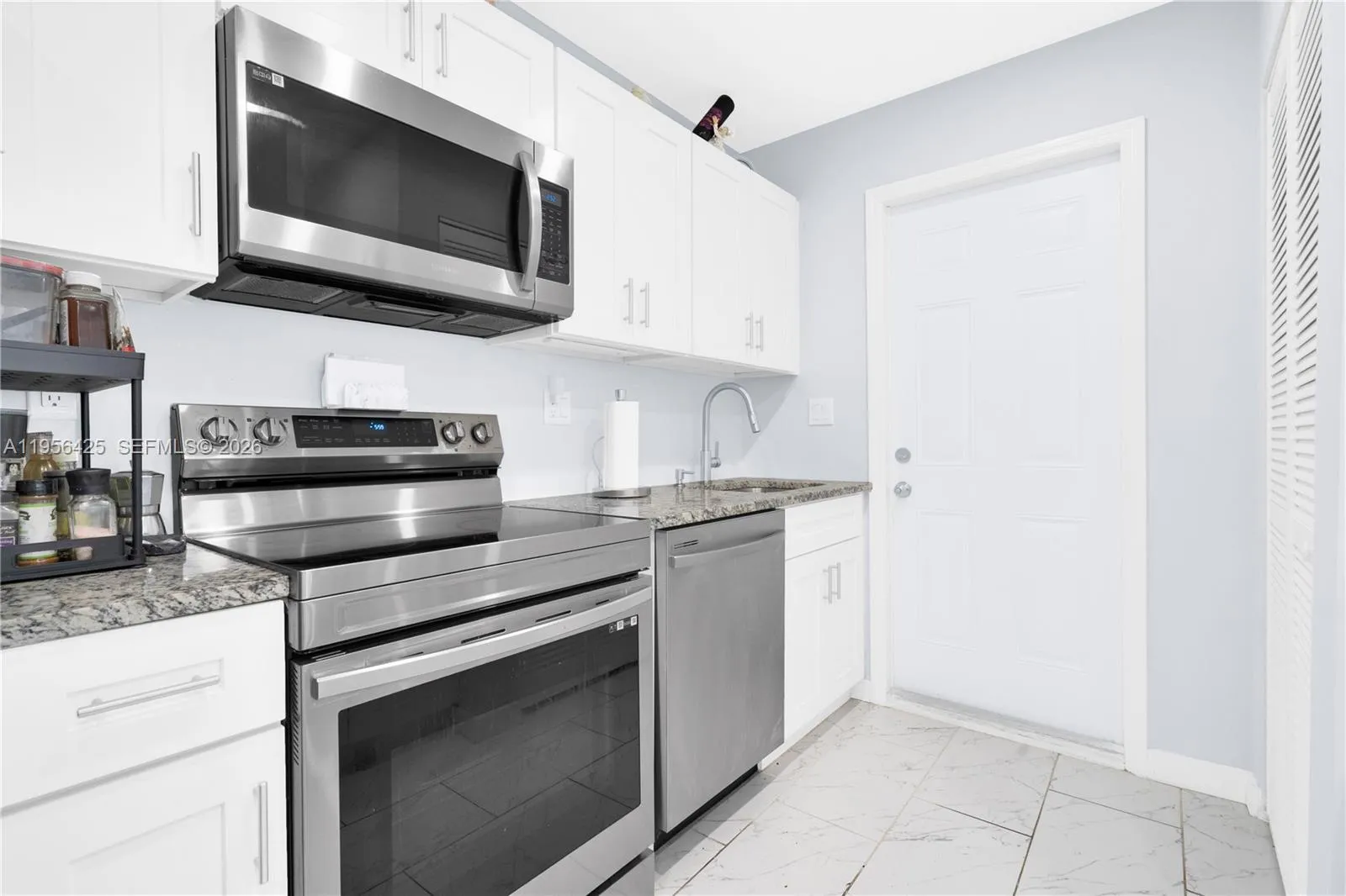 3210 Sw 24th Ter, Miami, Florida 33145, Miami, Florida 33145, ,Residential Income,For Sale,3210 Sw 24th Ter, Miami, Florida 33145,A11956425