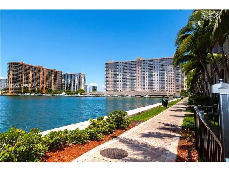 17100 N Bay Rd 1815, Sunny Isles Beach, Florida 33, Sunny Isles Beach, Florida 33160, 3 Bedrooms Bedrooms, ,2 BathroomsBathrooms,Residential,For Sale,17100 N Bay Rd 1815, Sunny Isles Beach, Florida 33,A11957085