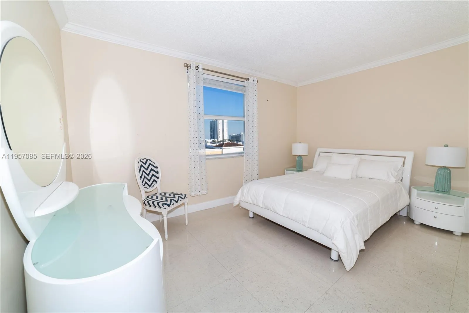 17100 N Bay Rd 1815, Sunny Isles Beach, Florida 33, Sunny Isles Beach, Florida 33160, 3 Bedrooms Bedrooms, ,2 BathroomsBathrooms,Residential,For Sale,17100 N Bay Rd 1815, Sunny Isles Beach, Florida 33,A11957085