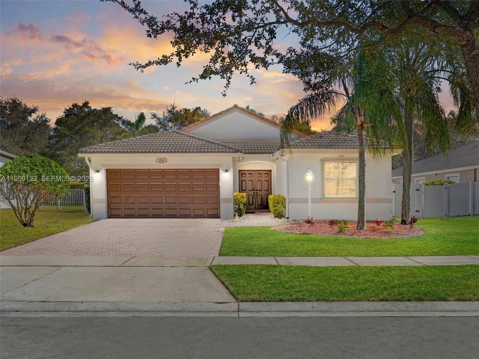 1861 Nw 142nd Ter, Pembroke Pines, Florida 33028, Pembroke Pines, Florida 33028, 3 Bedrooms Bedrooms, ,2 BathroomsBathrooms,Residential,For Sale,1861 Nw 142nd Ter, Pembroke Pines, Florida 33028,A11959123