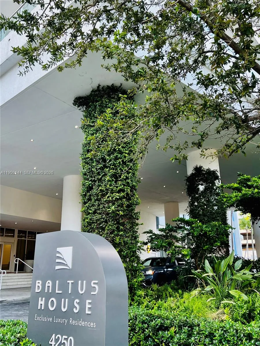 4250 Biscayne Blvd 1618, Miami, Florida 33137, Miami, Florida 33137, 2 Bedrooms Bedrooms, ,2 BathroomsBathrooms,Residential,For Sale,4250 Biscayne Blvd 1618, Miami, Florida 33137,A11959144