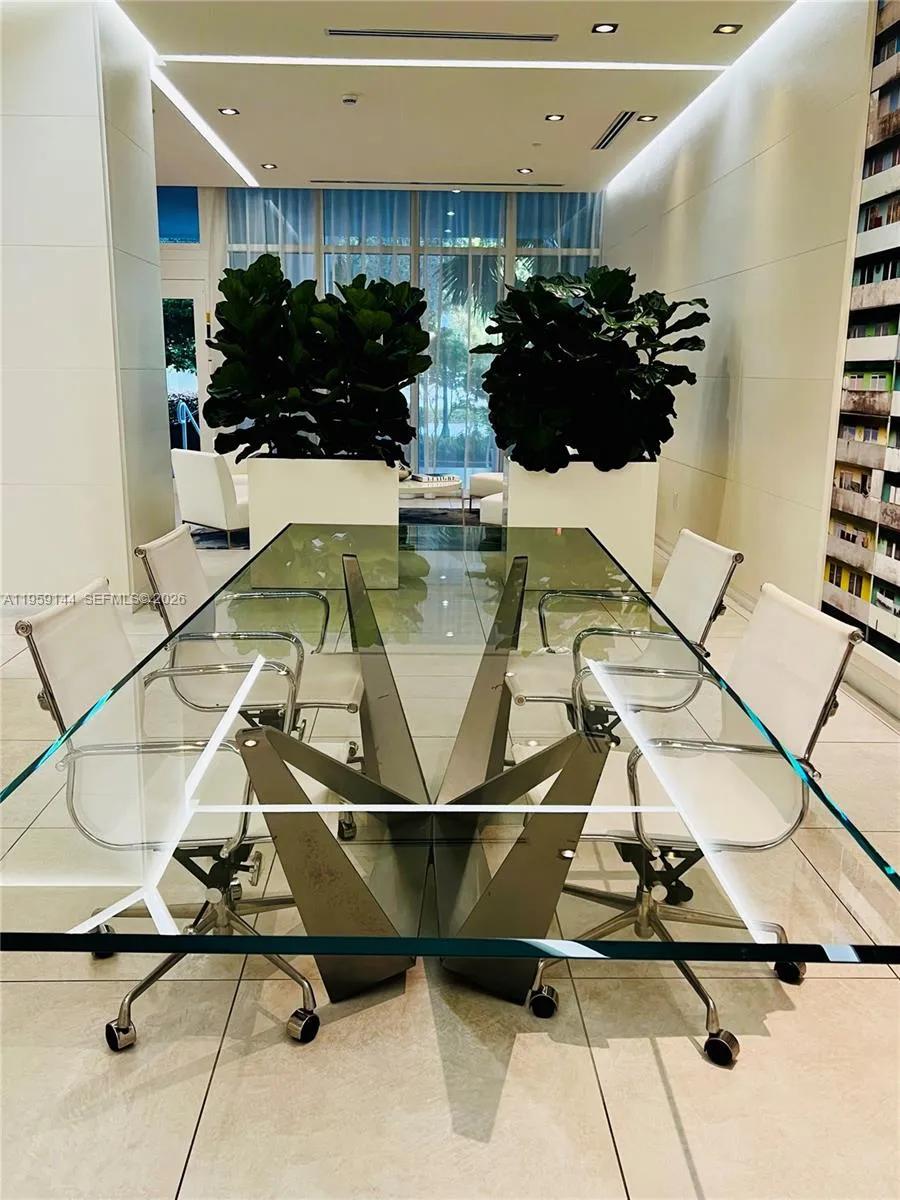 4250 Biscayne Blvd 1618, Miami, Florida 33137, Miami, Florida 33137, 2 Bedrooms Bedrooms, ,2 BathroomsBathrooms,Residential,For Sale,4250 Biscayne Blvd 1618, Miami, Florida 33137,A11959144