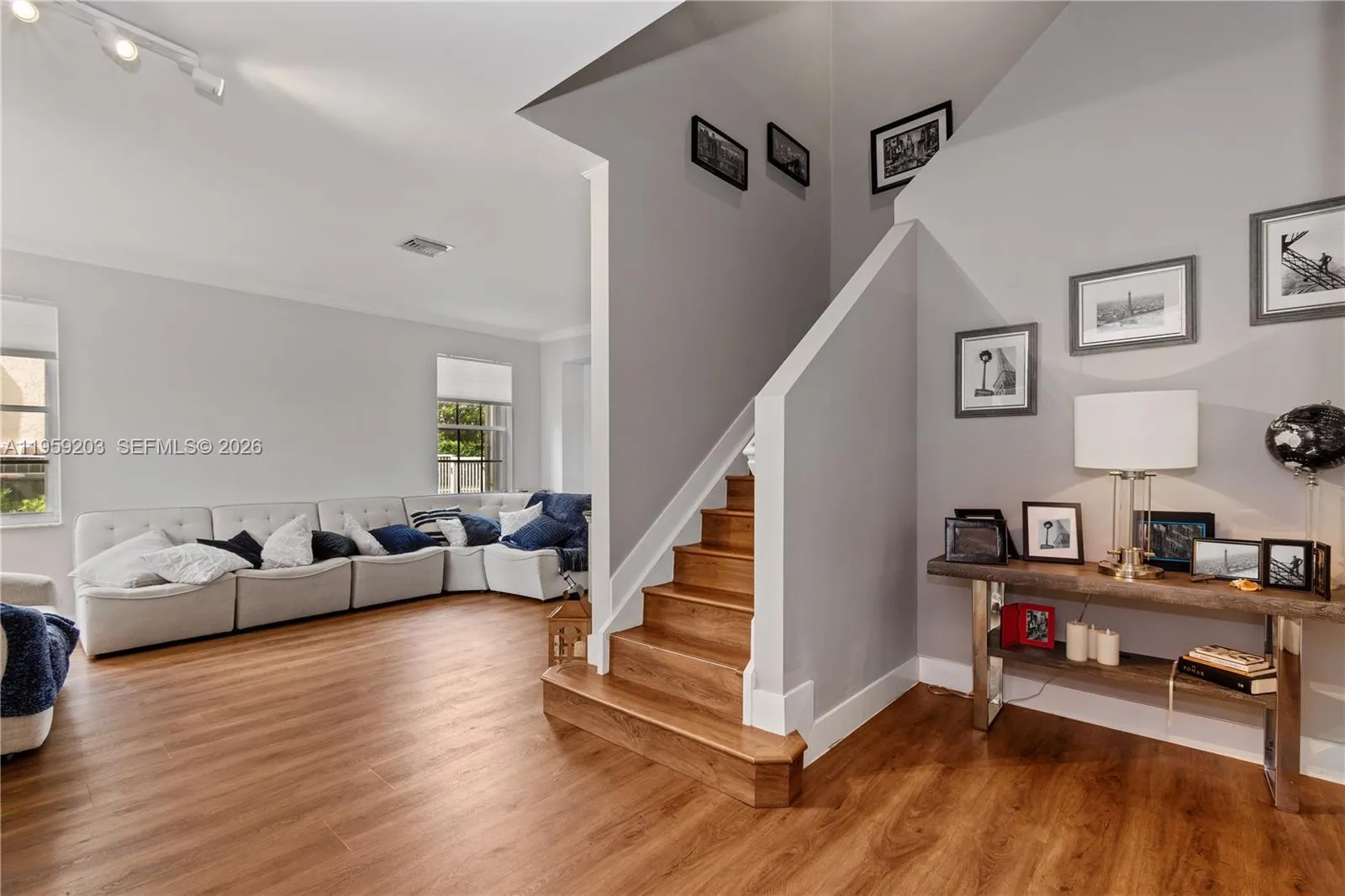 1095 Chenille Cir, Weston, Florida 33327, Weston, Florida 33327, 7 Bedrooms Bedrooms, ,4 BathroomsBathrooms,Residential,For Sale,1095 Chenille Cir, Weston, Florida 33327,A11959203