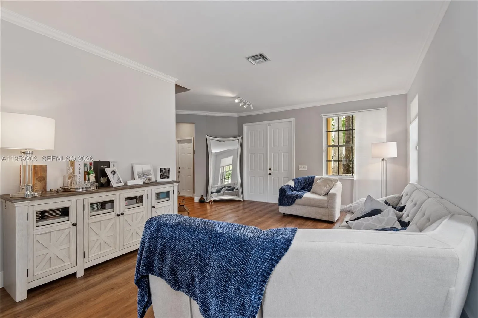 1095 Chenille Cir, Weston, Florida 33327, Weston, Florida 33327, 7 Bedrooms Bedrooms, ,4 BathroomsBathrooms,Residential,For Sale,1095 Chenille Cir, Weston, Florida 33327,A11959203