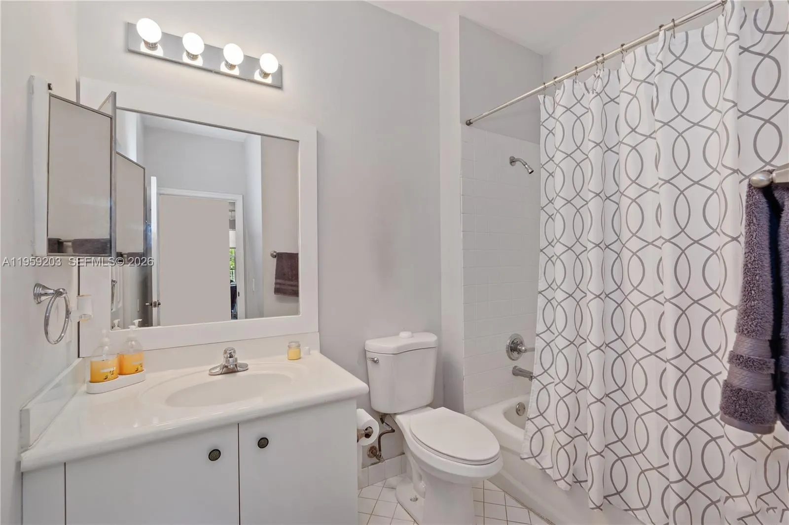 1095 Chenille Cir, Weston, Florida 33327, Weston, Florida 33327, 7 Bedrooms Bedrooms, ,4 BathroomsBathrooms,Residential,For Sale,1095 Chenille Cir, Weston, Florida 33327,A11959203