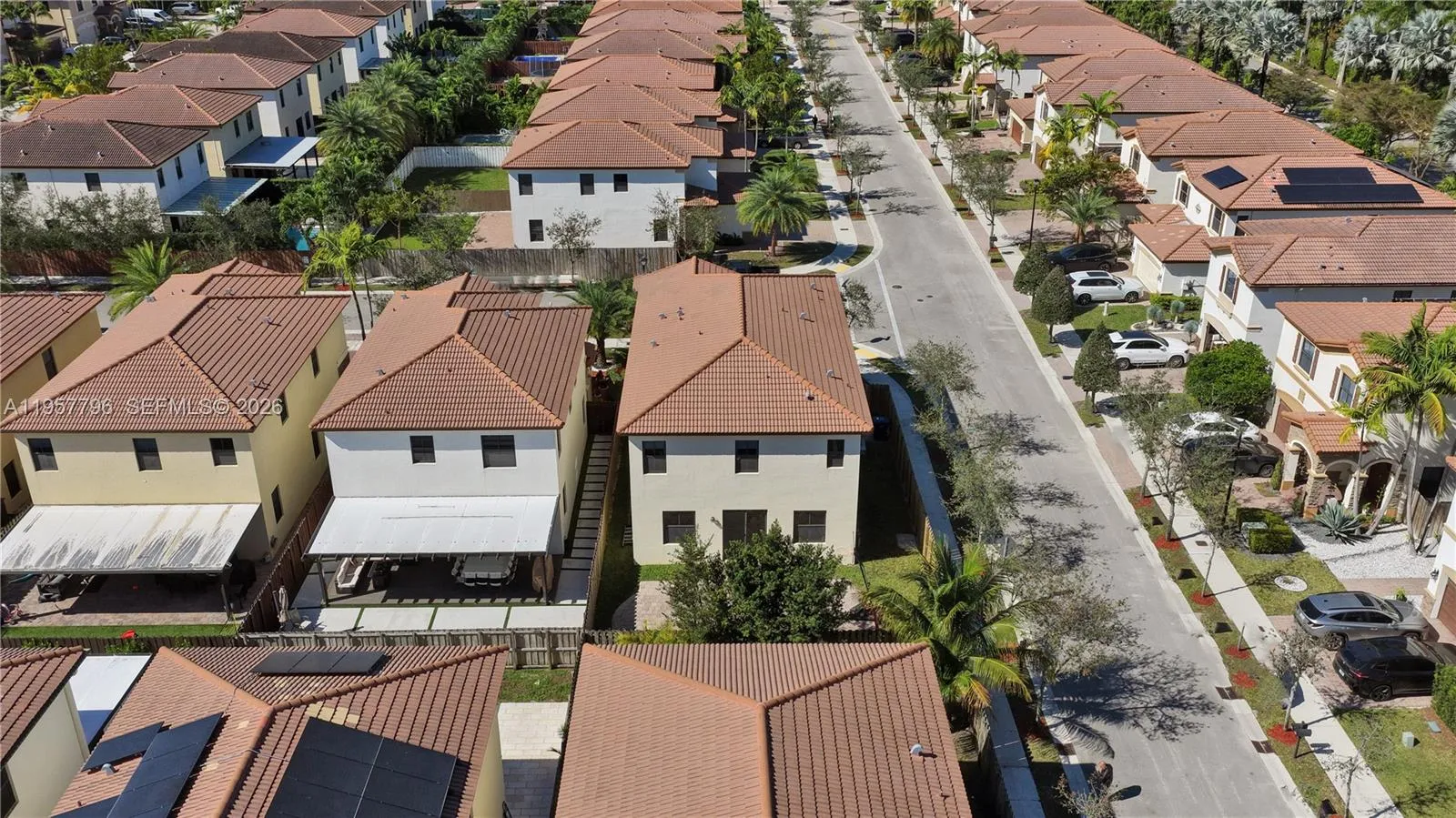 8895 Nw 100th Pl, Doral, Florida 33178, Doral, Florida 33178, 5 Bedrooms Bedrooms, ,4 BathroomsBathrooms,Residential,For Sale,8895 Nw 100th Pl, Doral, Florida 33178,A11957796