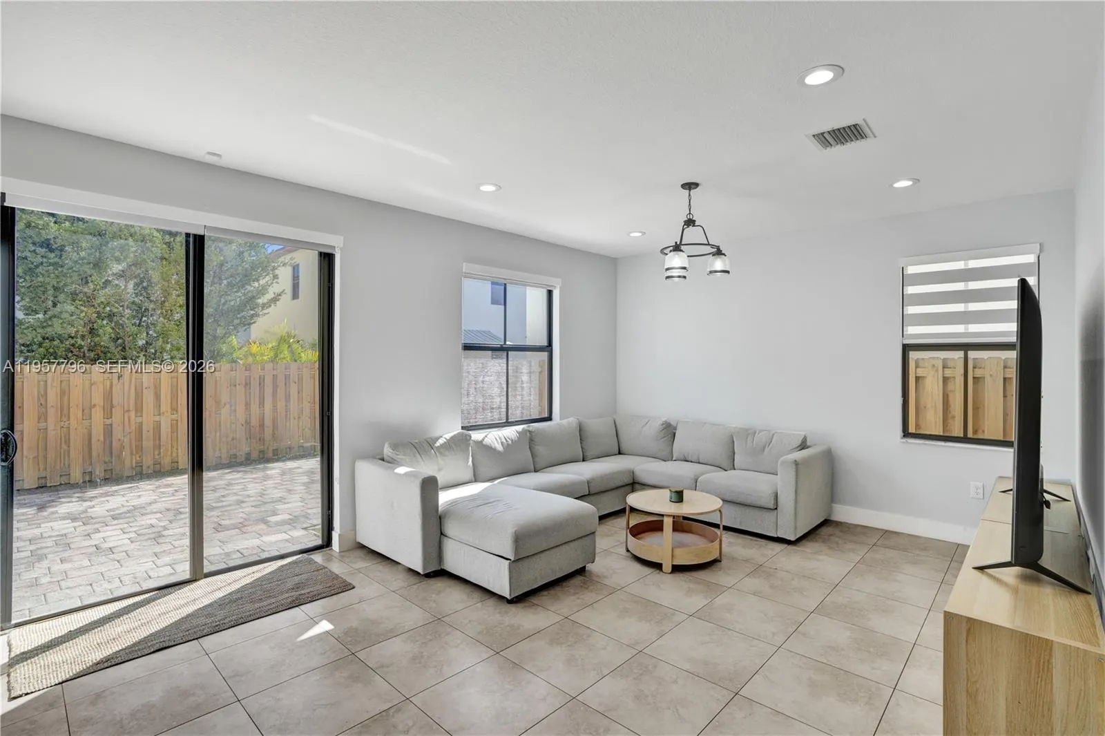 8895 Nw 100th Pl, Doral, Florida 33178, Doral, Florida 33178, 5 Bedrooms Bedrooms, ,4 BathroomsBathrooms,Residential,For Sale,8895 Nw 100th Pl, Doral, Florida 33178,A11957796