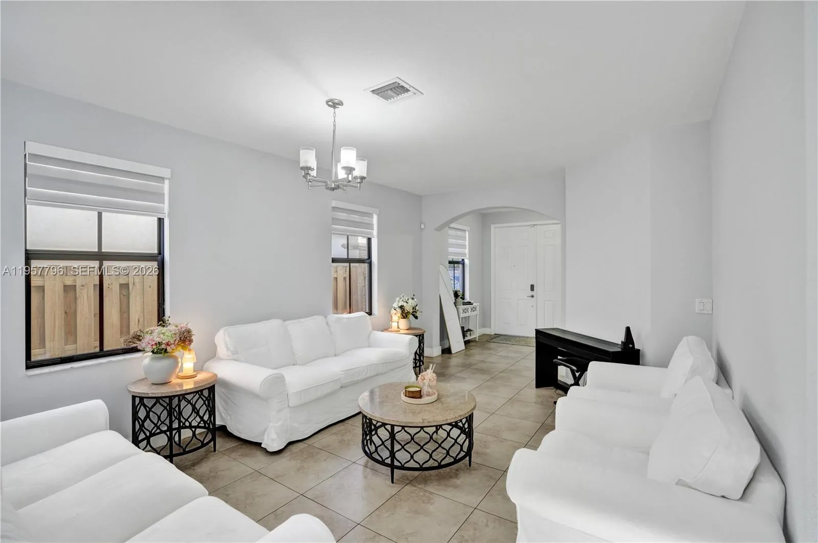 8895 Nw 100th Pl, Doral, Florida 33178, Doral, Florida 33178, 5 Bedrooms Bedrooms, ,4 BathroomsBathrooms,Residential,For Sale,8895 Nw 100th Pl, Doral, Florida 33178,A11957796