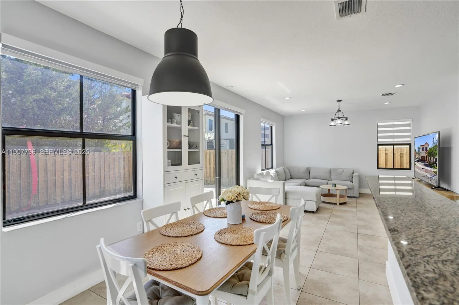 8895 Nw 100th Pl, Doral, Florida 33178, Doral, Florida 33178, 5 Bedrooms Bedrooms, ,4 BathroomsBathrooms,Residential,For Sale,8895 Nw 100th Pl, Doral, Florida 33178,A11957796