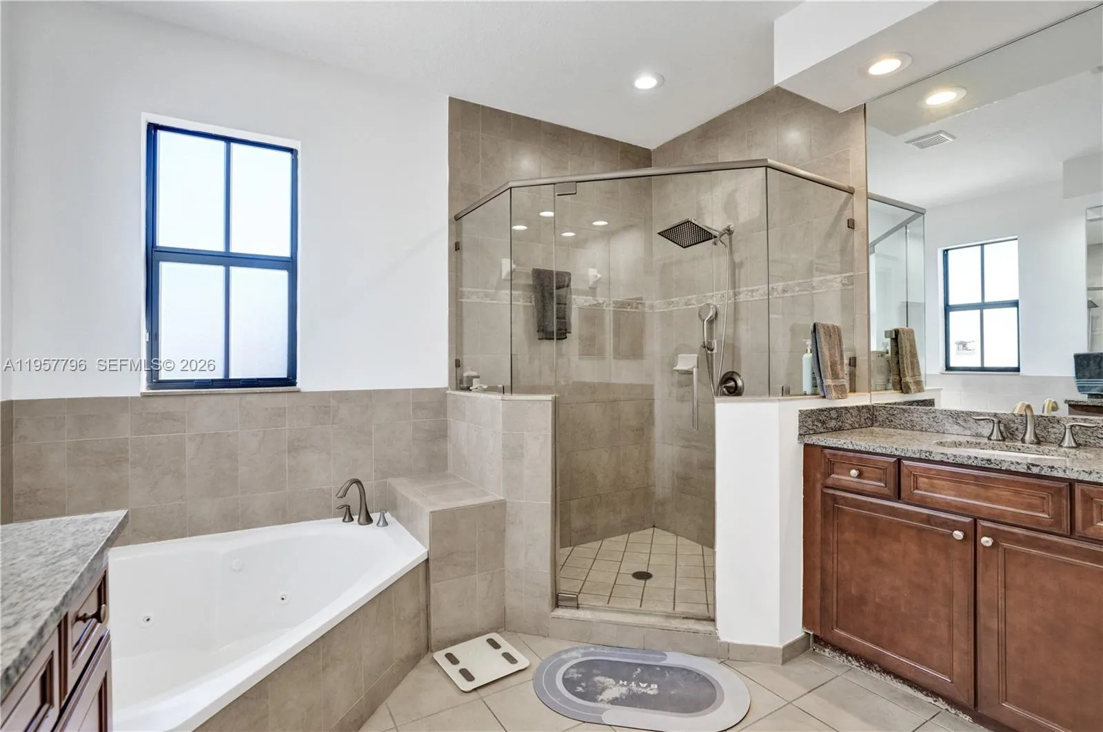 8895 Nw 100th Pl, Doral, Florida 33178, Doral, Florida 33178, 5 Bedrooms Bedrooms, ,4 BathroomsBathrooms,Residential,For Sale,8895 Nw 100th Pl, Doral, Florida 33178,A11957796