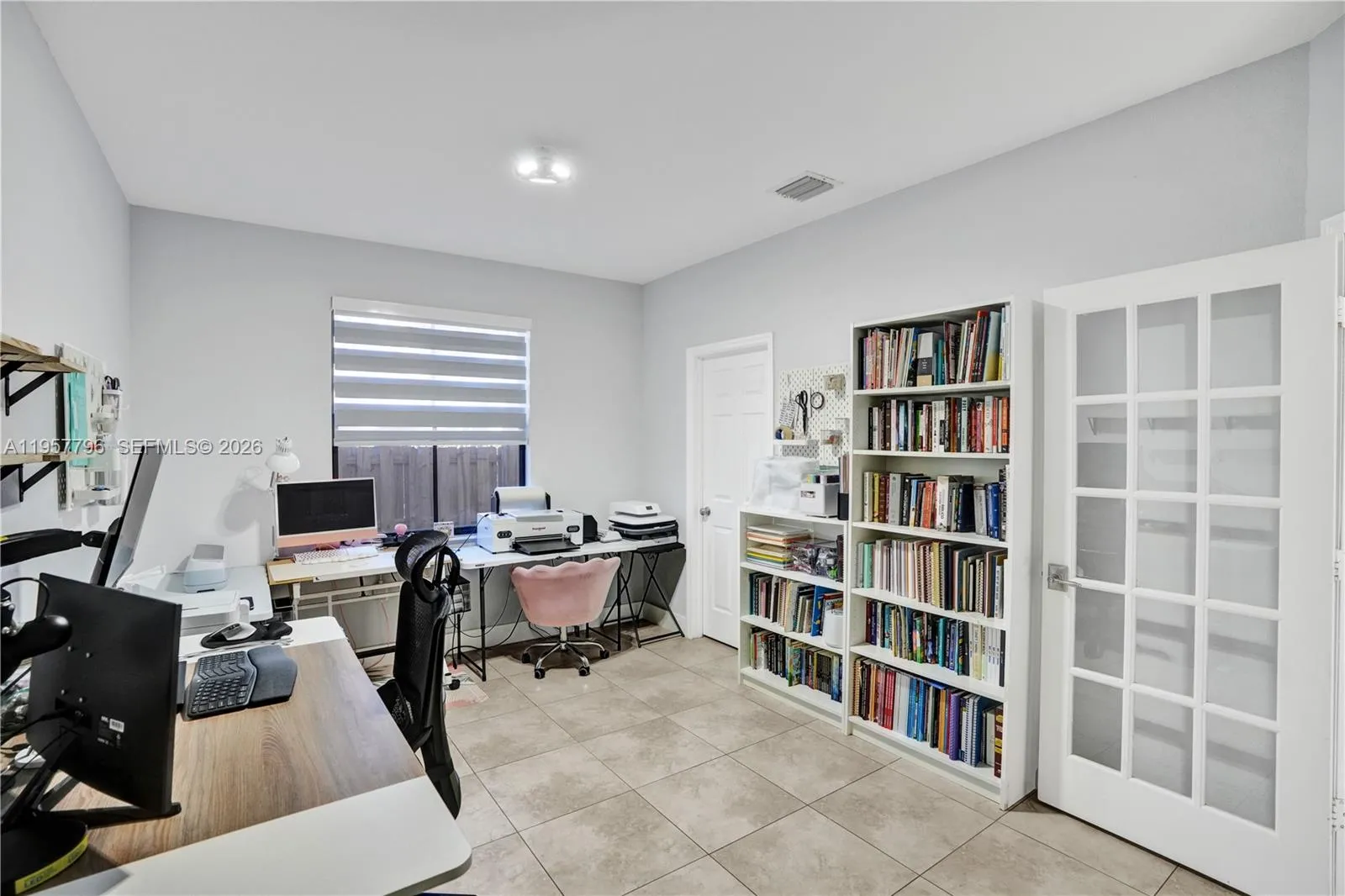 LARGE OFFICE FIRST FLOOR