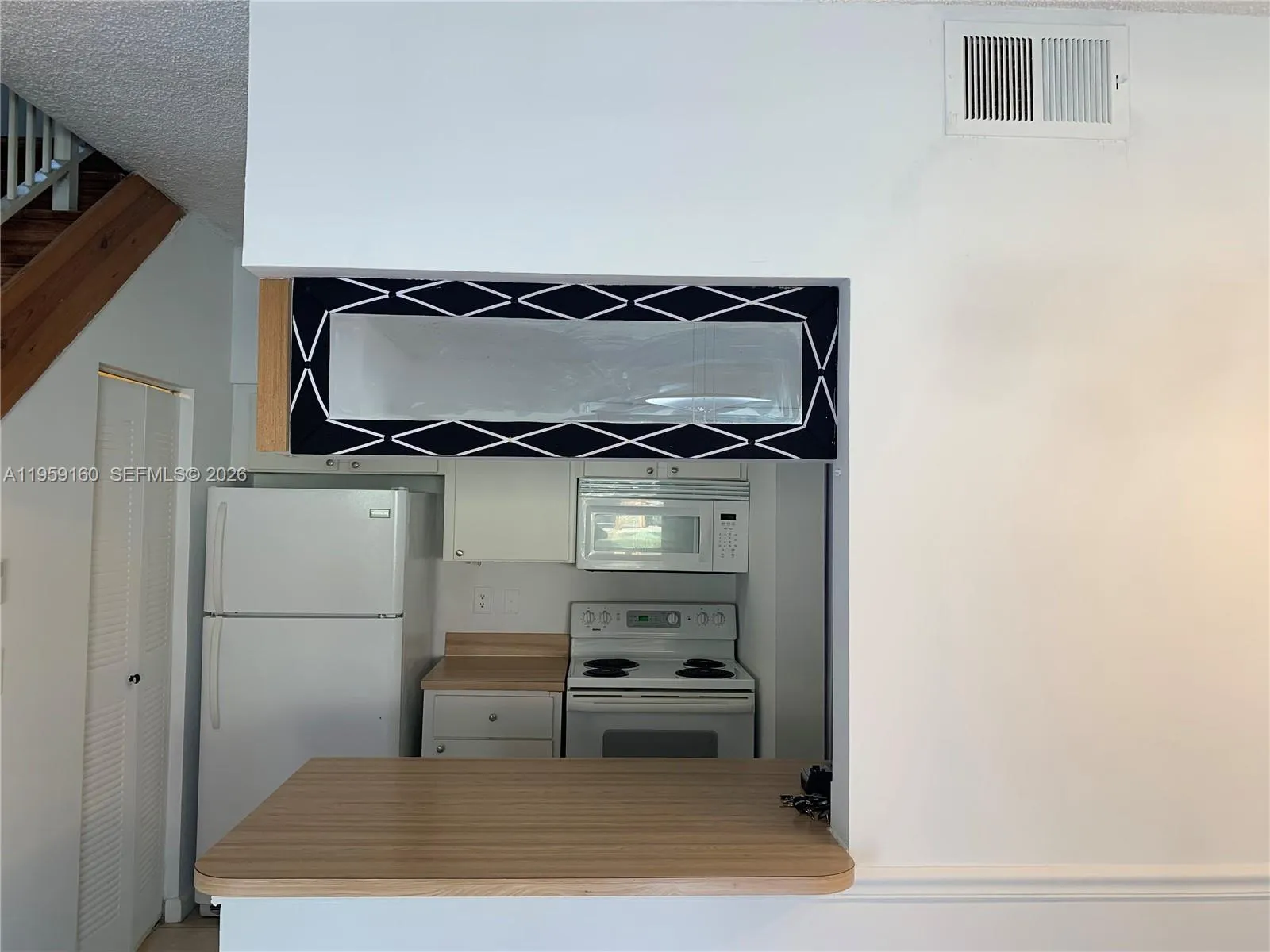 18322 Nw 68th Ave A, Hialeah, Florida 33015, Hialeah, Florida 33015, 1 Bedroom Bedrooms, ,1 BathroomBathrooms,Residential Lease,For Rent,18322 Nw 68th Ave A, Hialeah, Florida 33015,A11959160