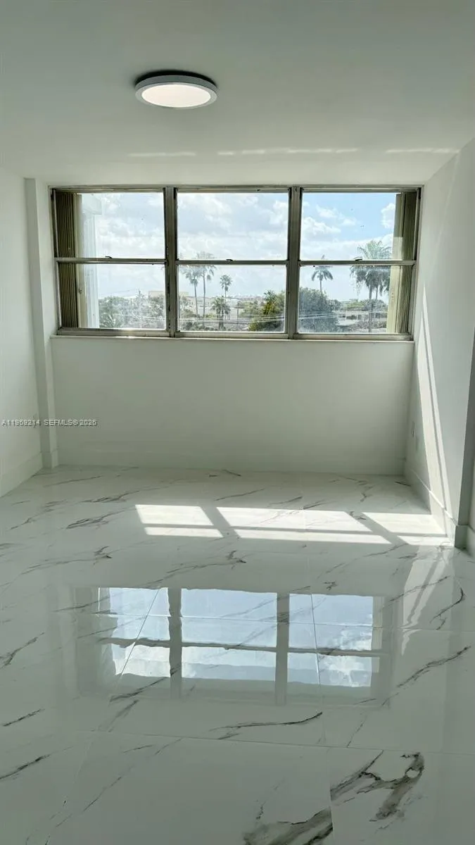 16850 S Glades Dr 4j, North Miami Beach, Florida 3, North Miami Beach, Florida 33162, 1 Bedroom Bedrooms, ,1 BathroomBathrooms,Residential,For Sale,16850 S Glades Dr 4j, North Miami Beach, Florida 3,A11959214